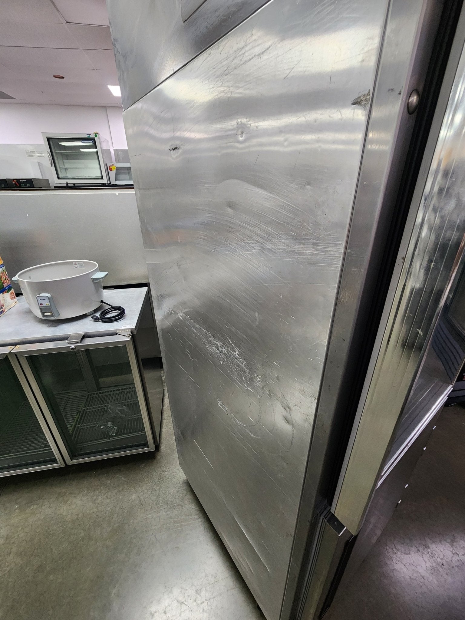 Used Delfield 6025XL One Section Reach In Refrigerator, (2) Right Hinge Solid Door - Falcon Restaurant Supply - 9