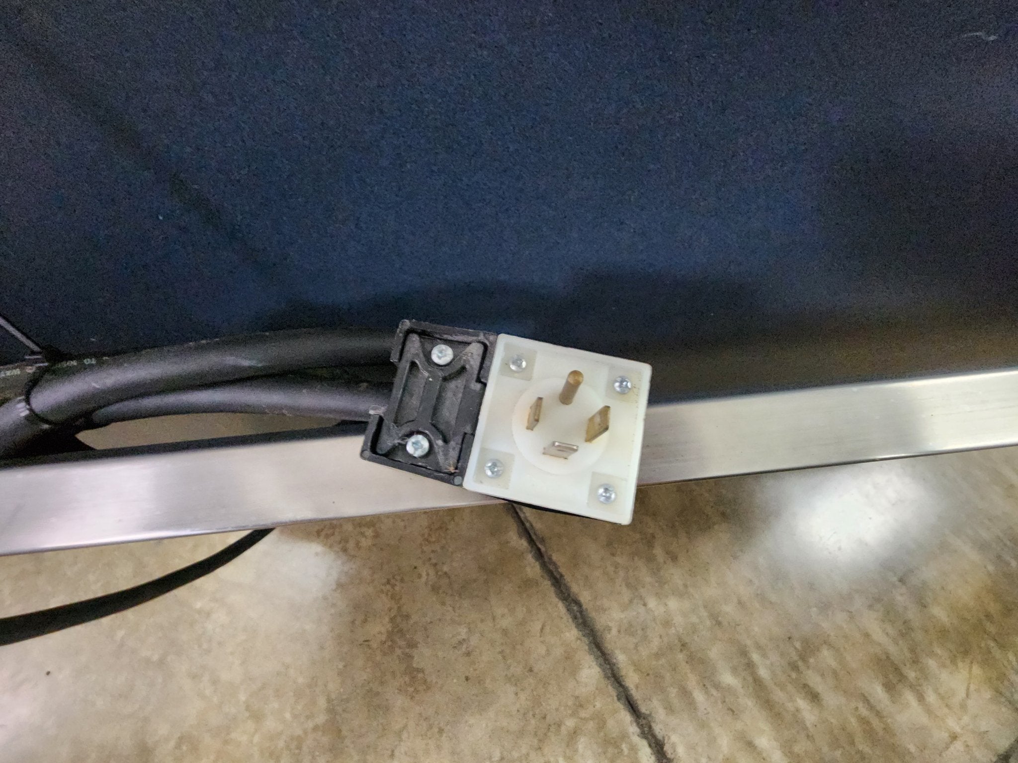 Used 3 Open Well Digital Controls Steam Table w/under cabinet storage - Falcon Restaurant Supply - 10