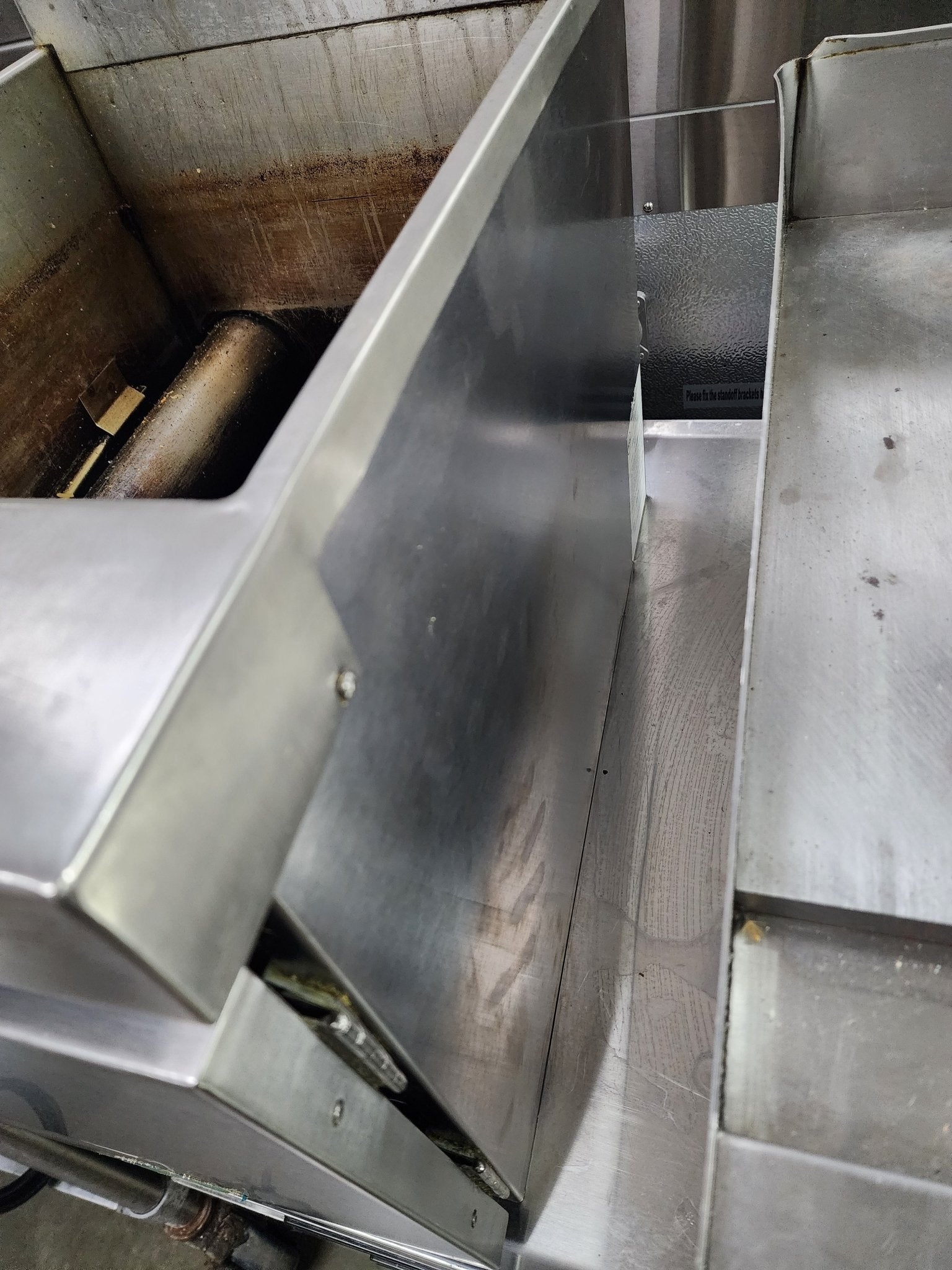 Used Comstock - Castle 14HC Full Pot 35lb Countertop Gas Fryer LPG - Falcon Restaurant Supply - 5