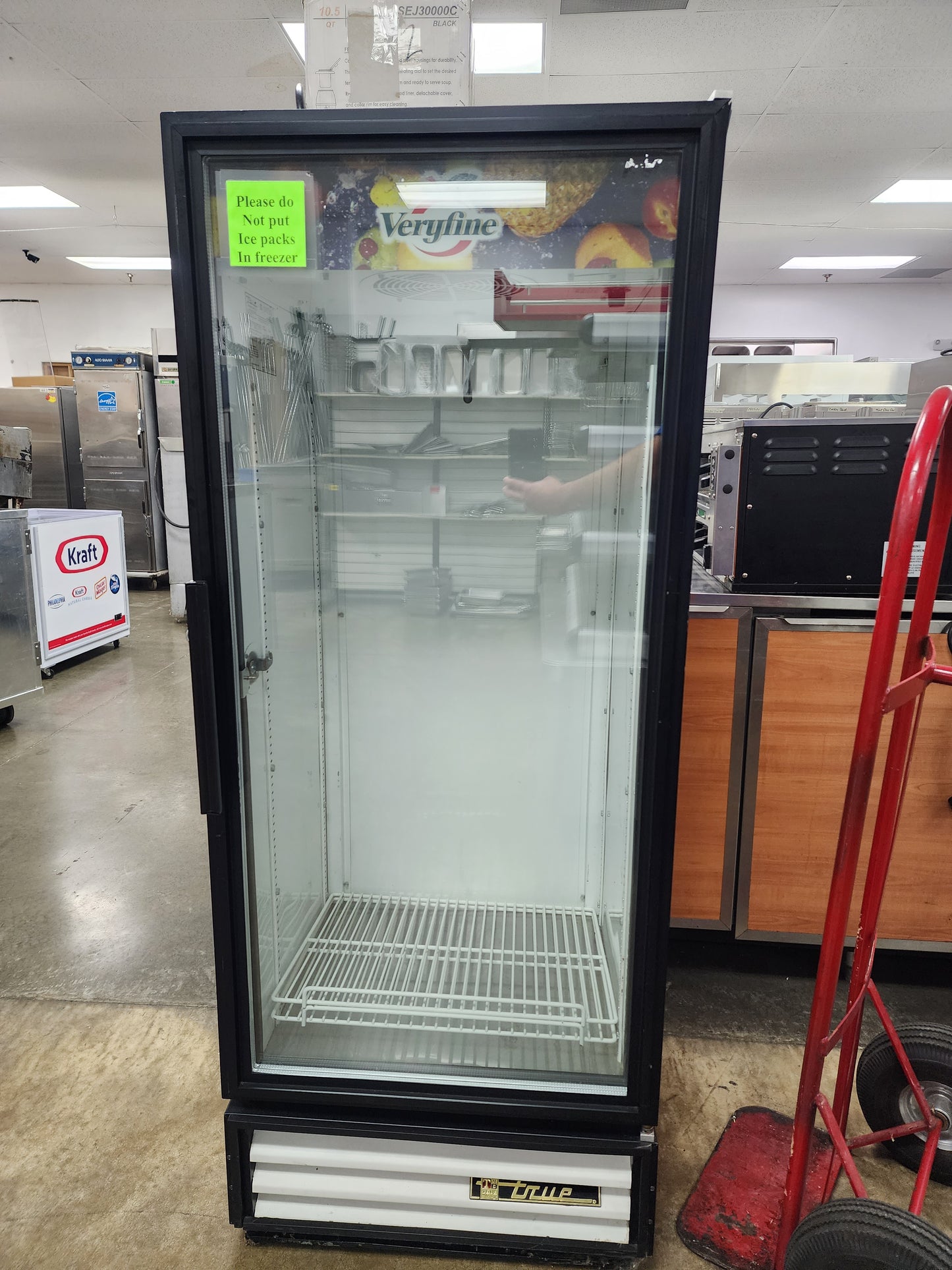 1998 True GDM-12 - 25" One Section Glass Door Merchandising Reach-in Refrigerator Cooler, (1) Left Hinge Door,