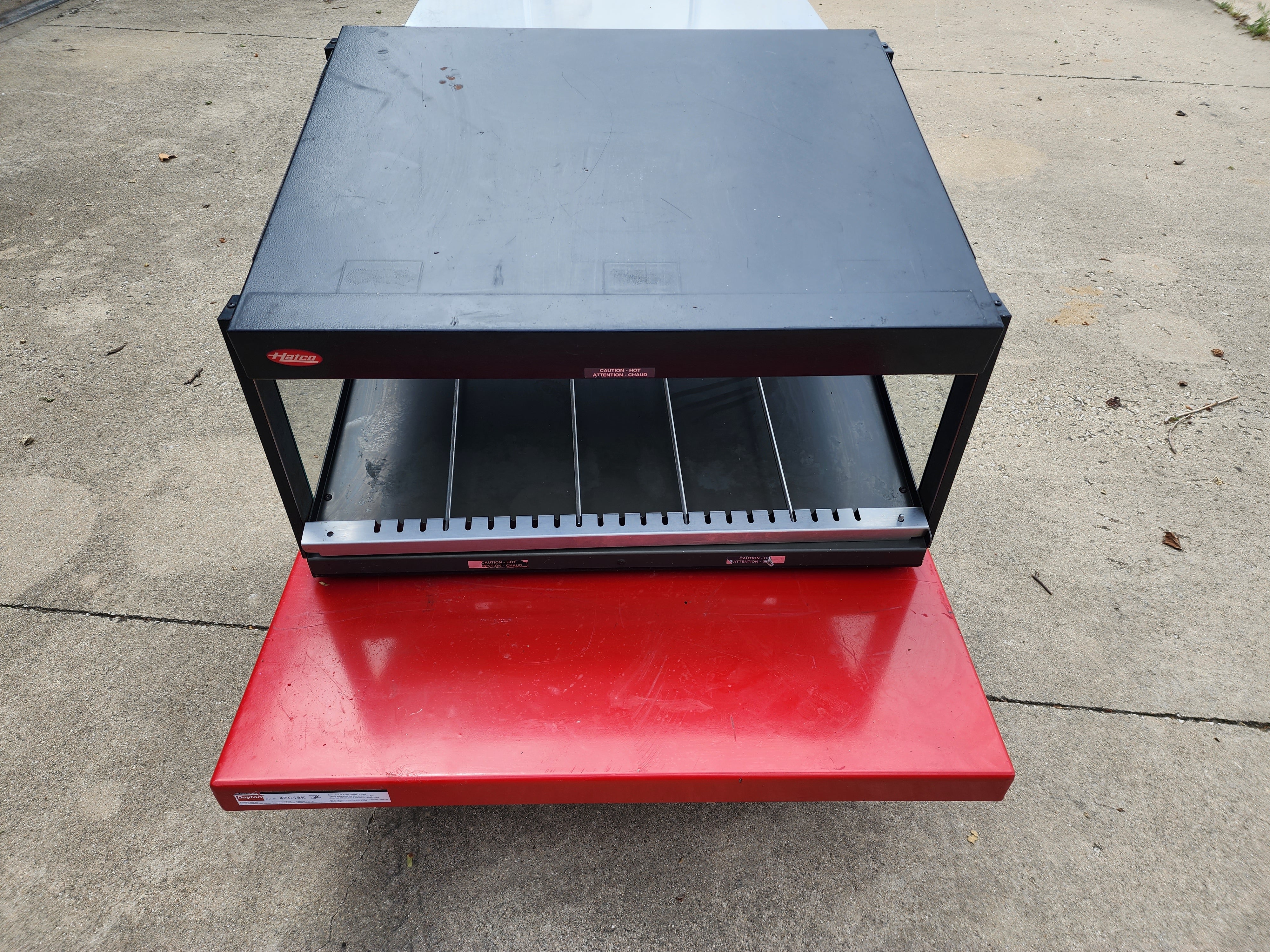 Used Hatco GRSDS-30 Glo-Ray 30" Slanted Heated Warming Display Single Shelf Merchandiser - 120V 790W - JS