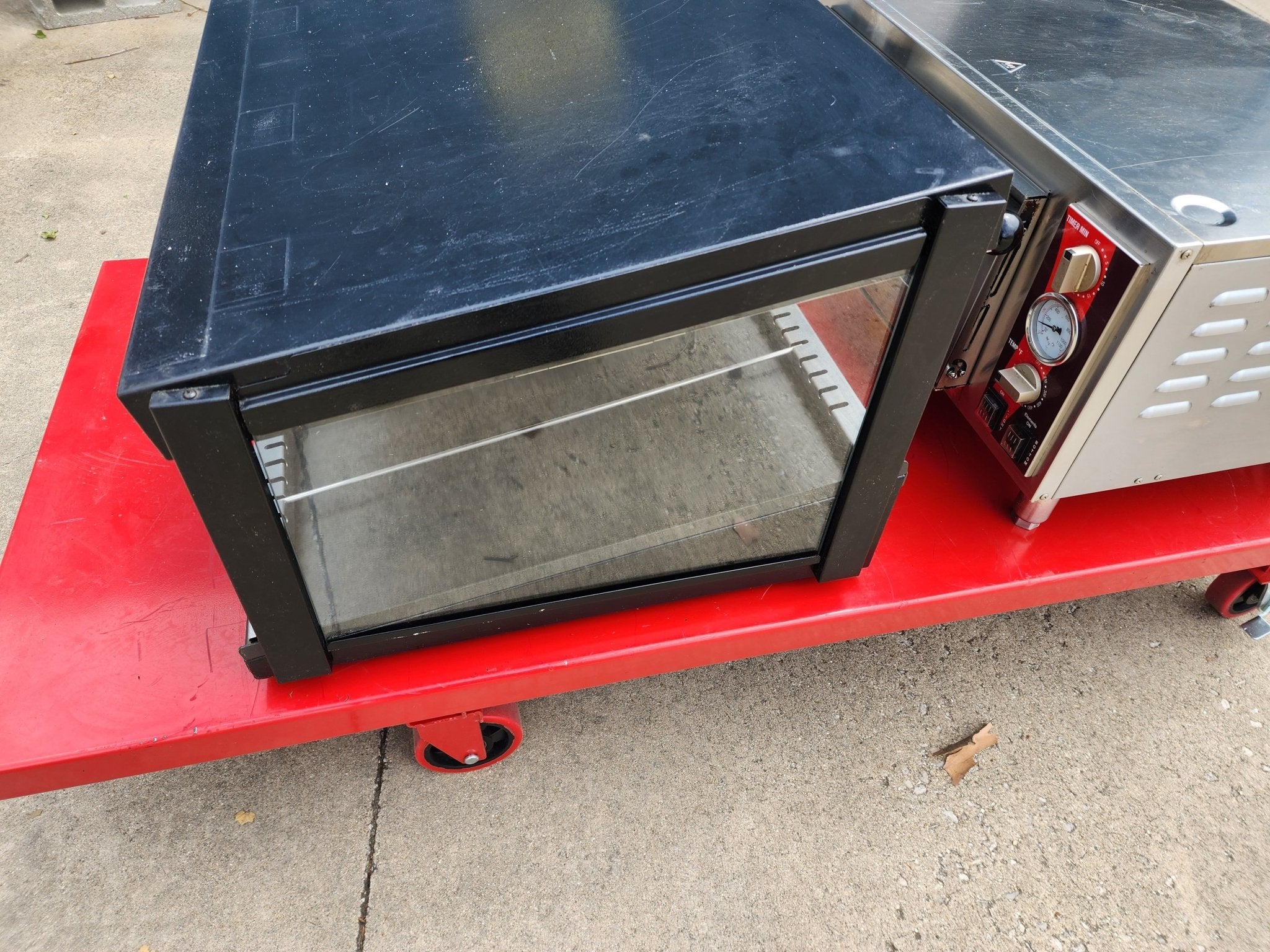 Used Hatco GRSDS - 30 Glo - Ray 30" Slanted Heated Warming Display Single Shelf Merchandiser - 120V 790W - JS - Falcon Restaurant Supply - 6