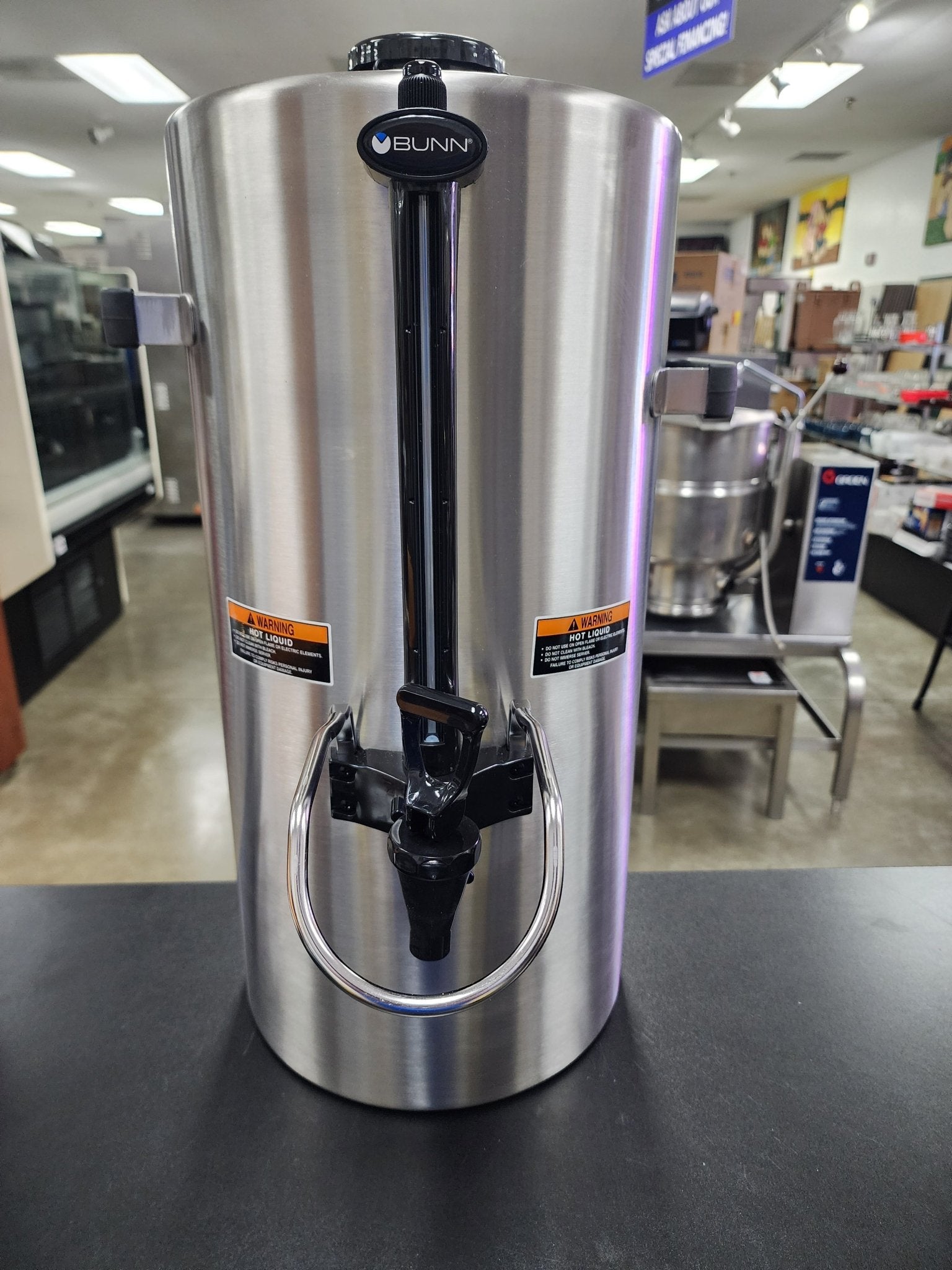 Used Bunn Titan TF Server, Vertical FCT 39400.0001 - Falcon Restaurant Supply - 1