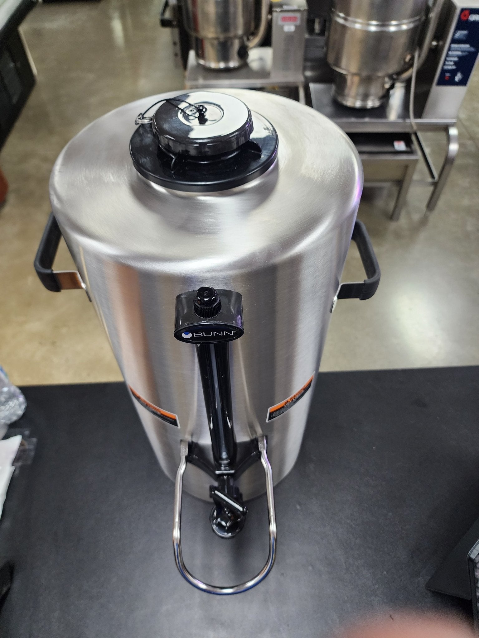 Used Bunn Titan TF Server, Vertical FCT 39400.0001 - Falcon Restaurant Supply - 3