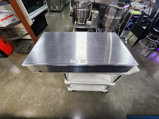 Used APW Wyott BWD-50 Dry Hot Dog Bun Warmer - Holds 40 Buns, 120V