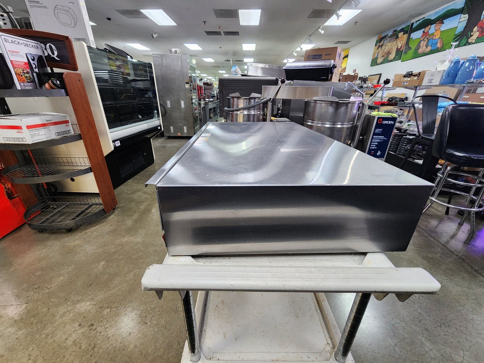 Used APW Wyott BWD-50 Dry Hot Dog Bun Warmer - Holds 40 Buns, 120V