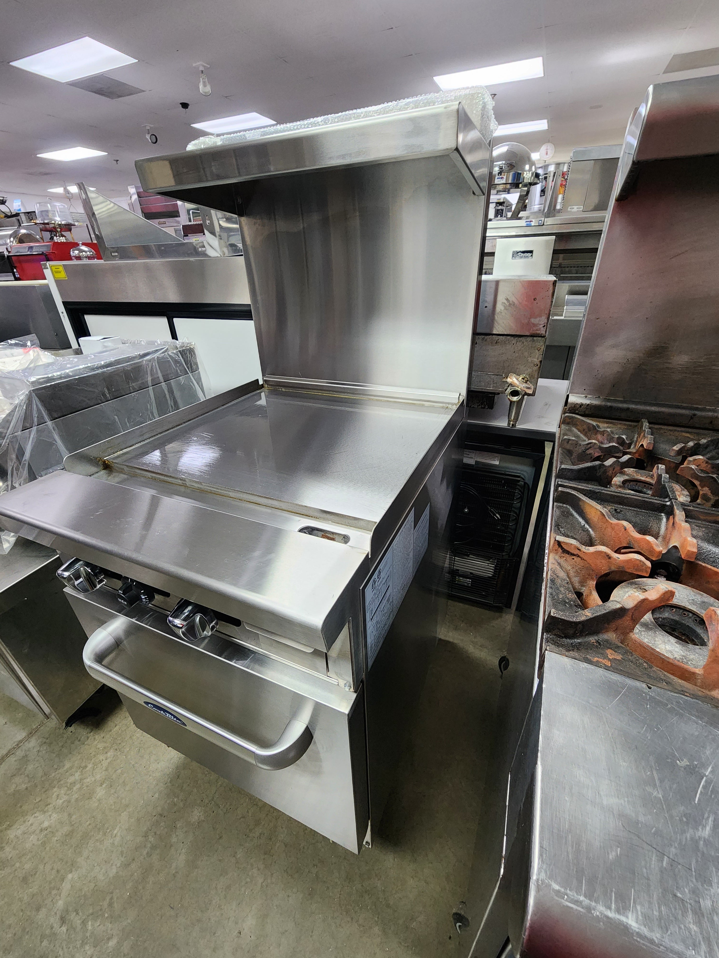 New Atosa AGR-24G CookRite 24" Gas Flat Top Griddle Range w/ Oven & 3/4" Thick Plate