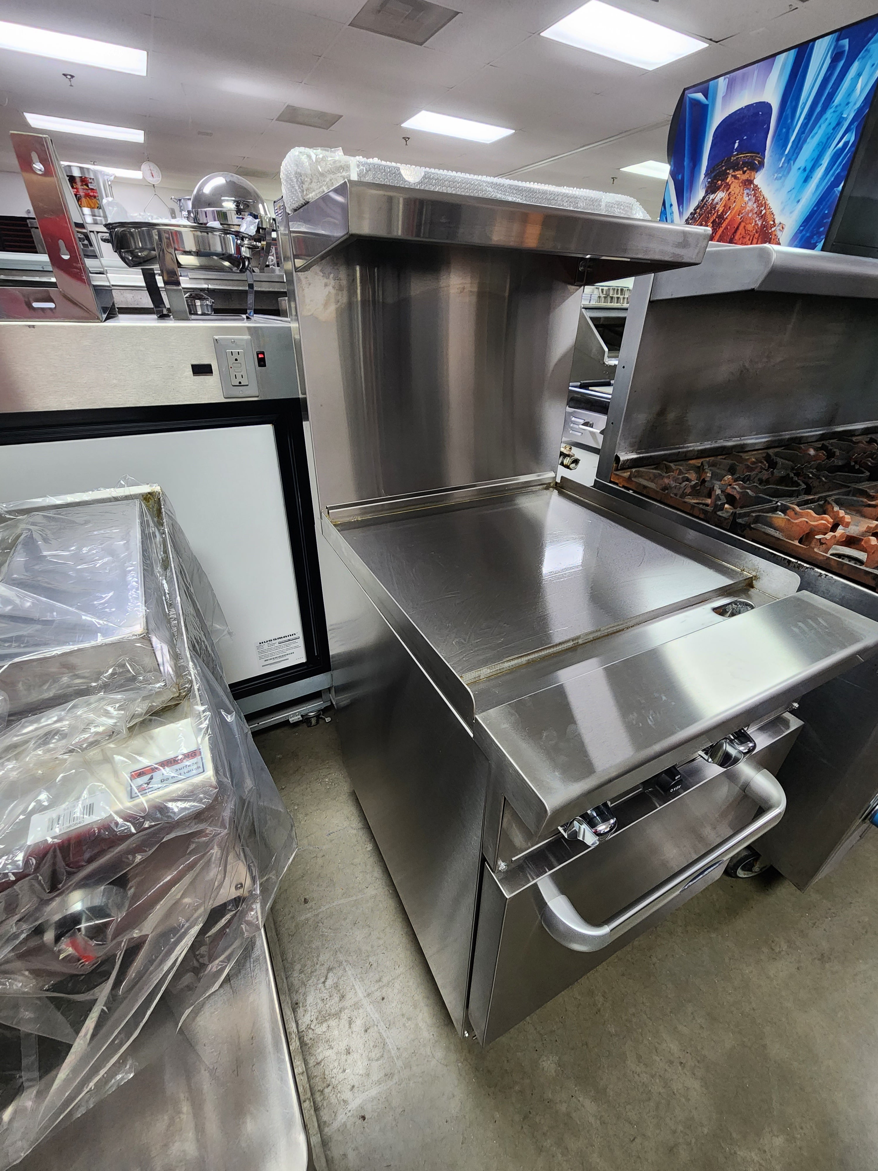 New Atosa AGR-24G CookRite 24" Gas Flat Top Griddle Range w/ Oven & 3/4" Thick Plate