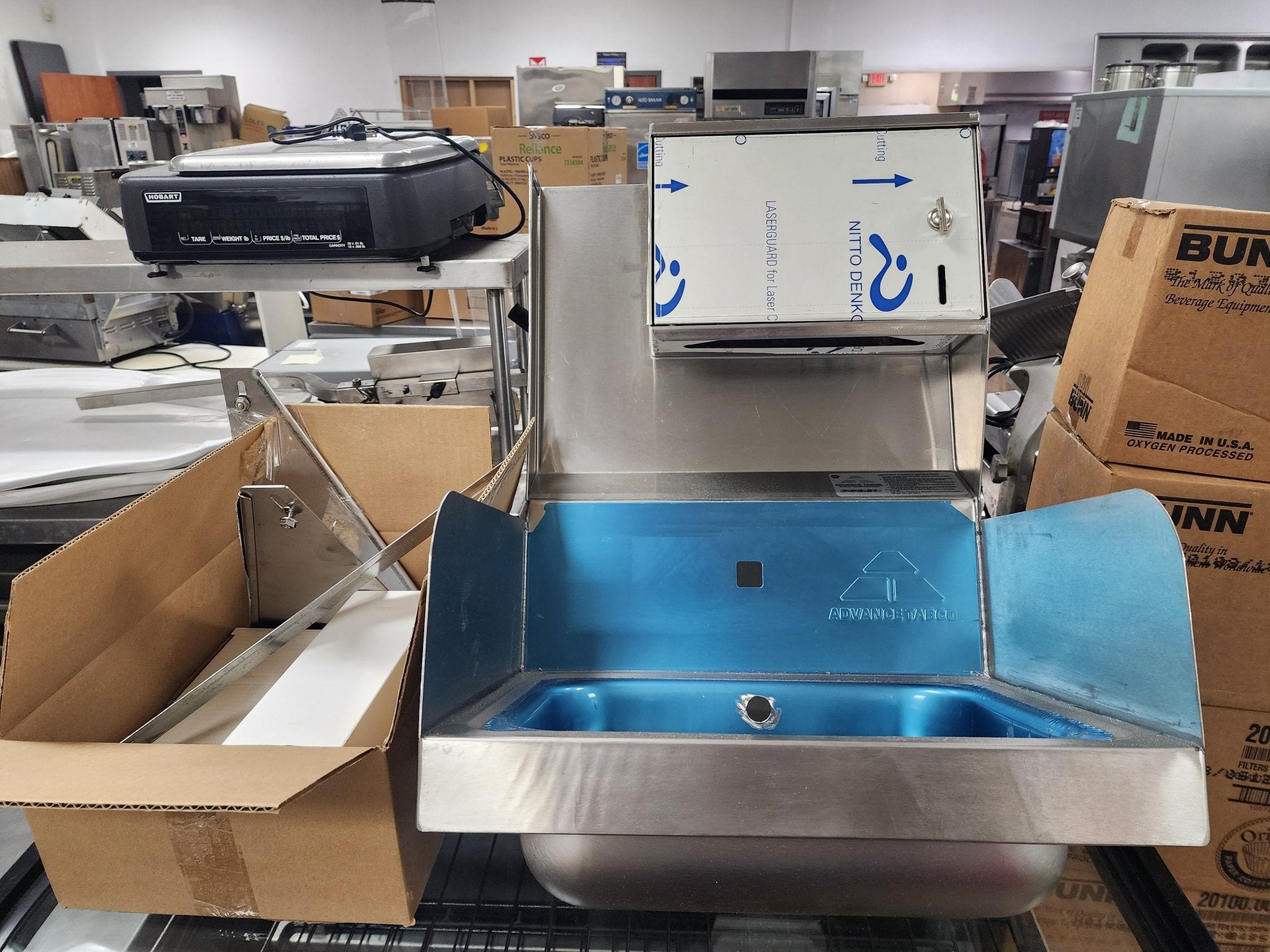 New Advance Tabco 7 - PS - 81 Wall Mount Commercial Touchless Hand Sink w/ 14"L x 10"W x 5"D Bowl, Electronic Faucet - Falcon Restaurant Supply - 3