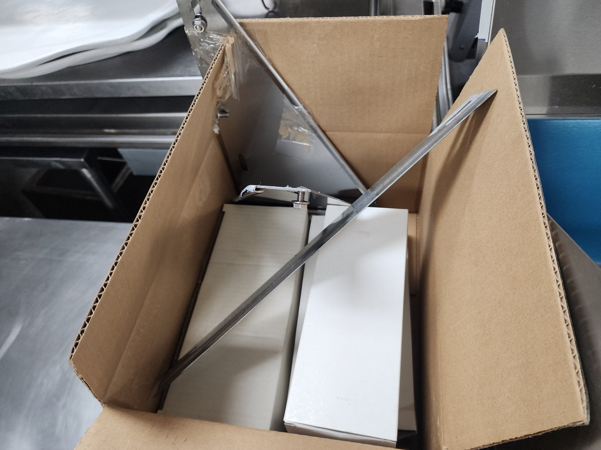 New Advance Tabco 7 - PS - 81 Wall Mount Commercial Touchless Hand Sink w/ 14"L x 10"W x 5"D Bowl, Electronic Faucet - Falcon Restaurant Supply - 5