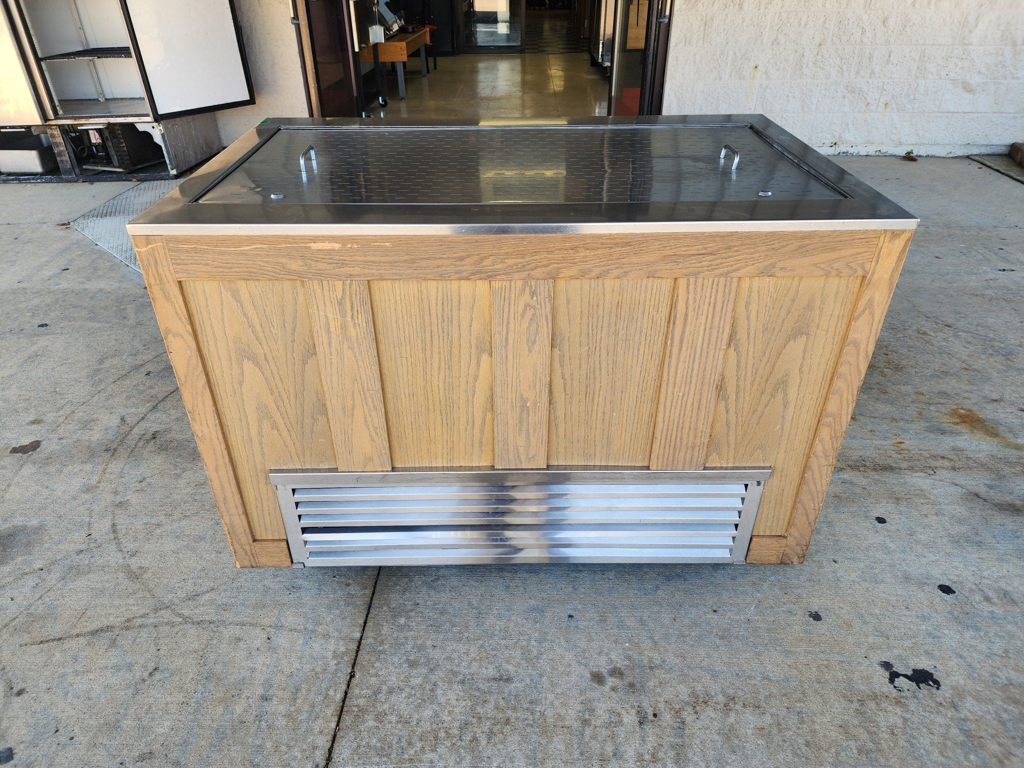Used Refrigerated Cabinet with removable lid - No Key for lock - Falcon Restaurant Supply - 1