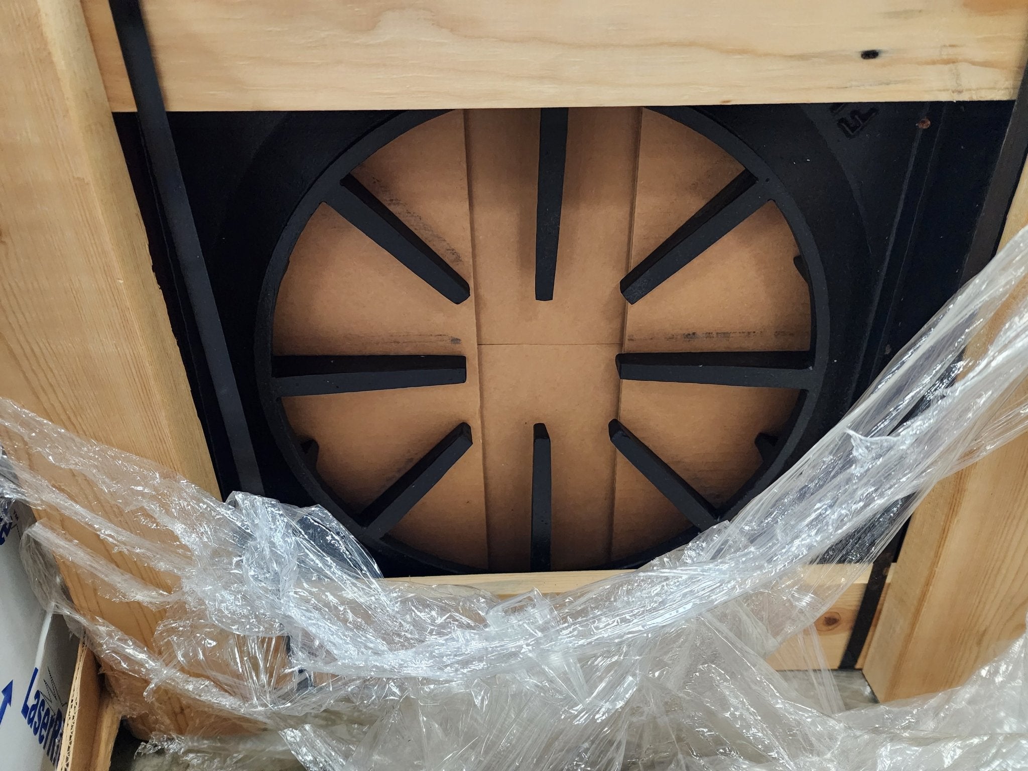 New Imperial ISP - 18 - W 18" Gas Wok Range w/Wok & w/Stock Pot Grate - Falcon Restaurant Supply - 6