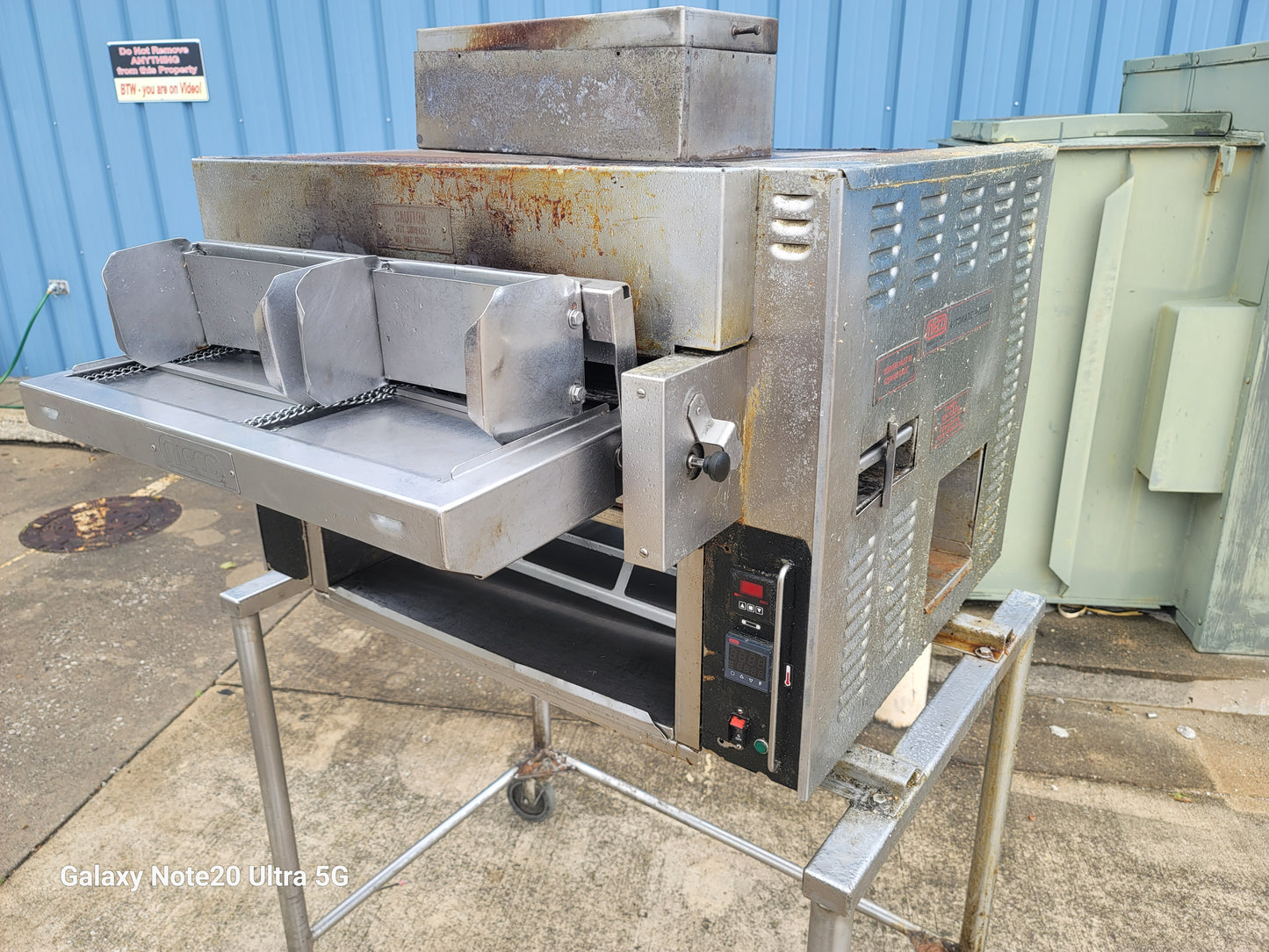 Nieco LLC JF63-2-G Conveyor Auto Broiler - Working - As Is