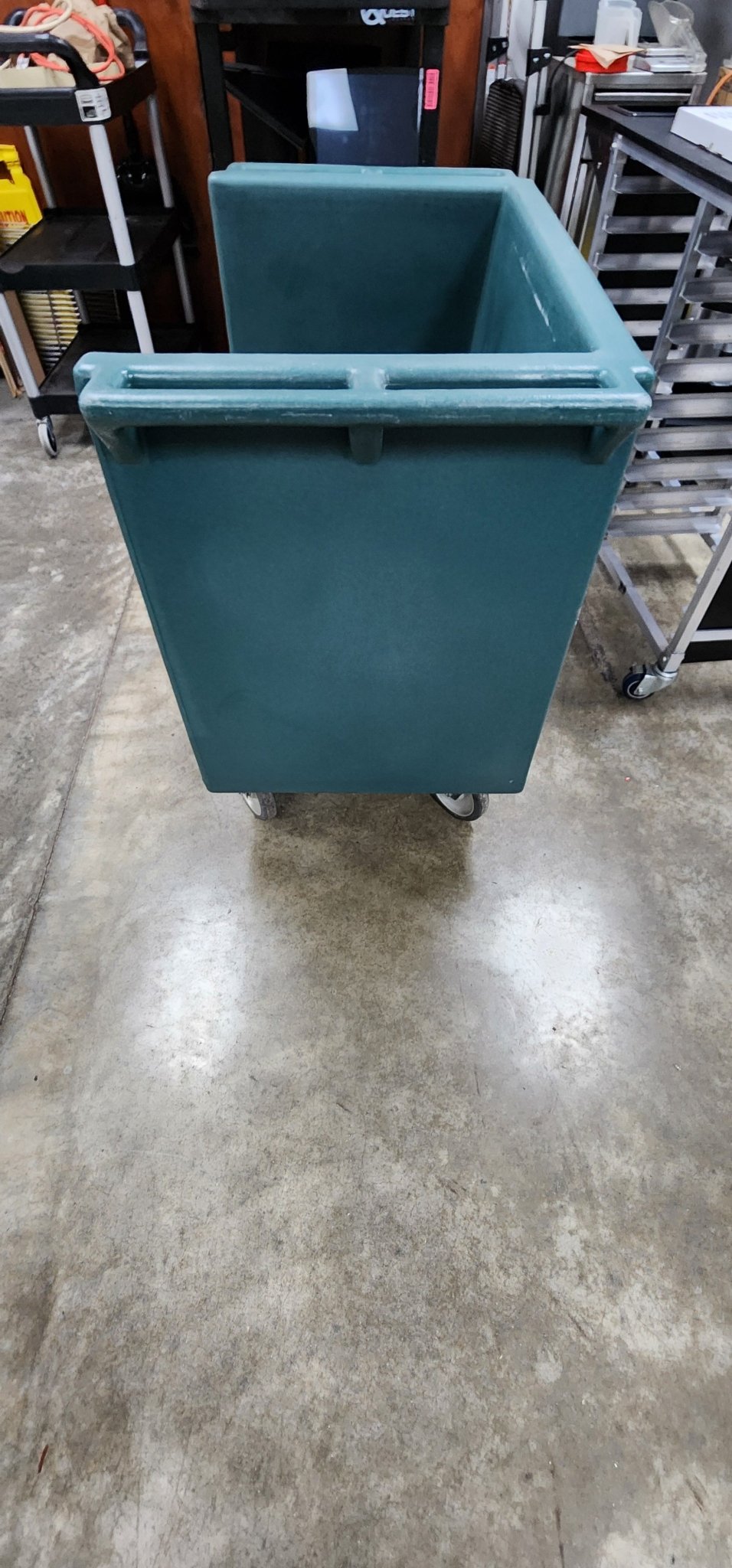 Used Cambro TDC2029 Slate Blue Dish Cart - 38" x 22" x 34" - Falcon Restaurant Supply - 3