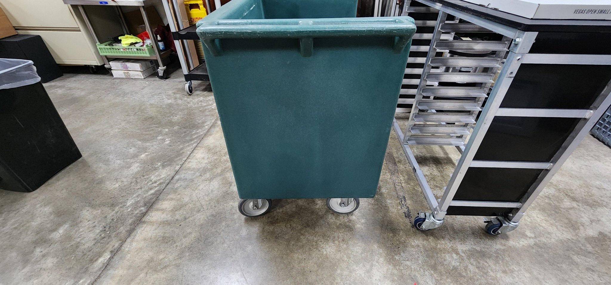 Used Cambro TDC2029 Slate Blue Dish Cart - 38" x 22" x 34" - Falcon Restaurant Supply - 5