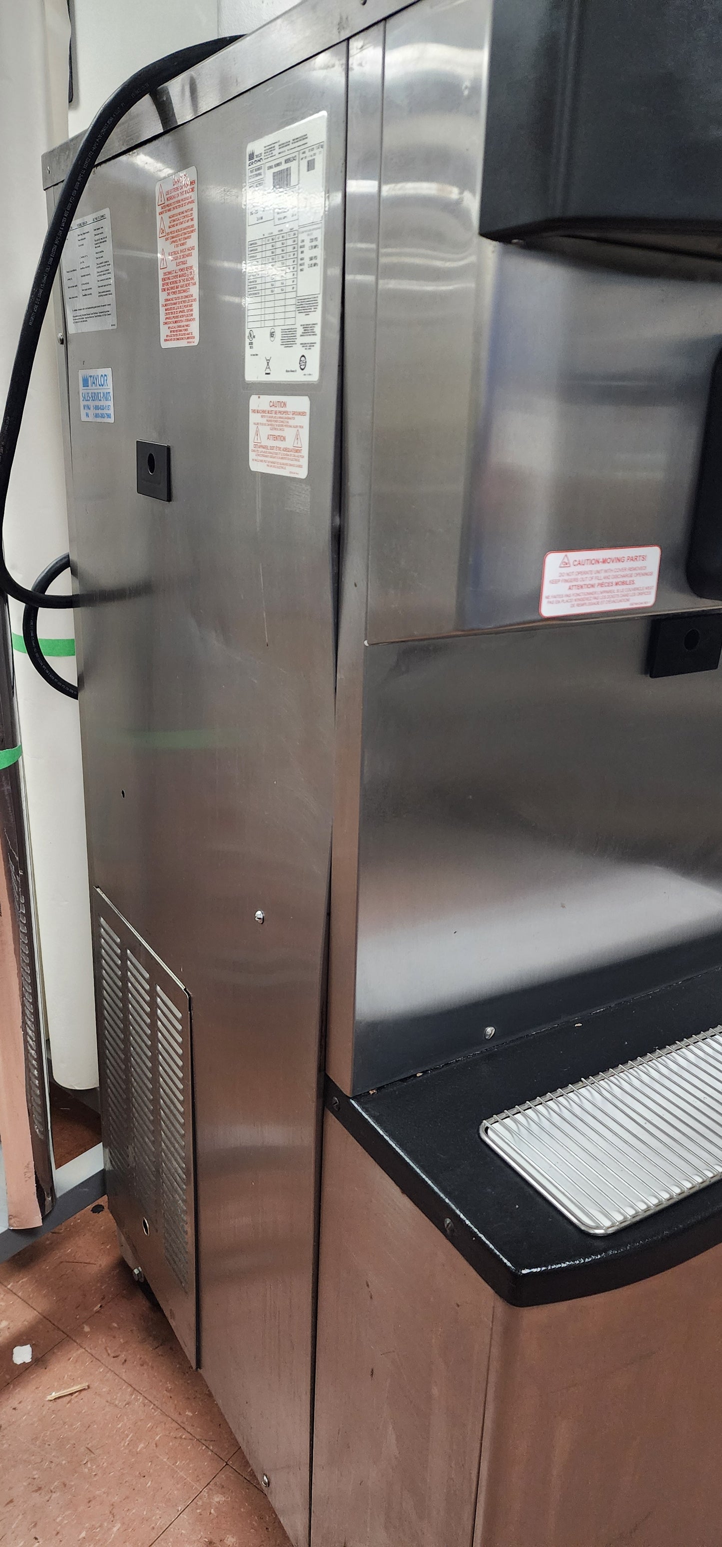 2020 Taylor C717-27 Soft Serve Freezer Twist Air Cooled Ice Cream Machine 1-Phase N0093343 - JS