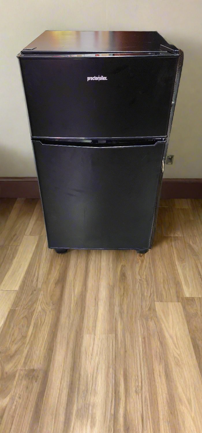 Used Proctor|Silex PSR31TBKE Compact Refrigerator w/ Reversible Double Door Top Mounted Freezer, 3.1 Cubic Feet, Black 120V