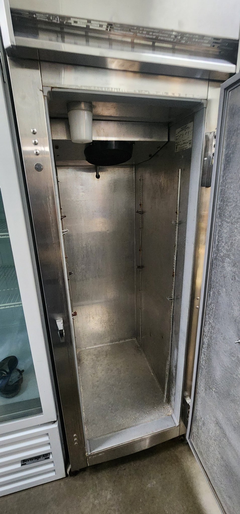 Used Continental 1F Single Solid Door Reach - In Freezer - Falcon Restaurant Supply - 3