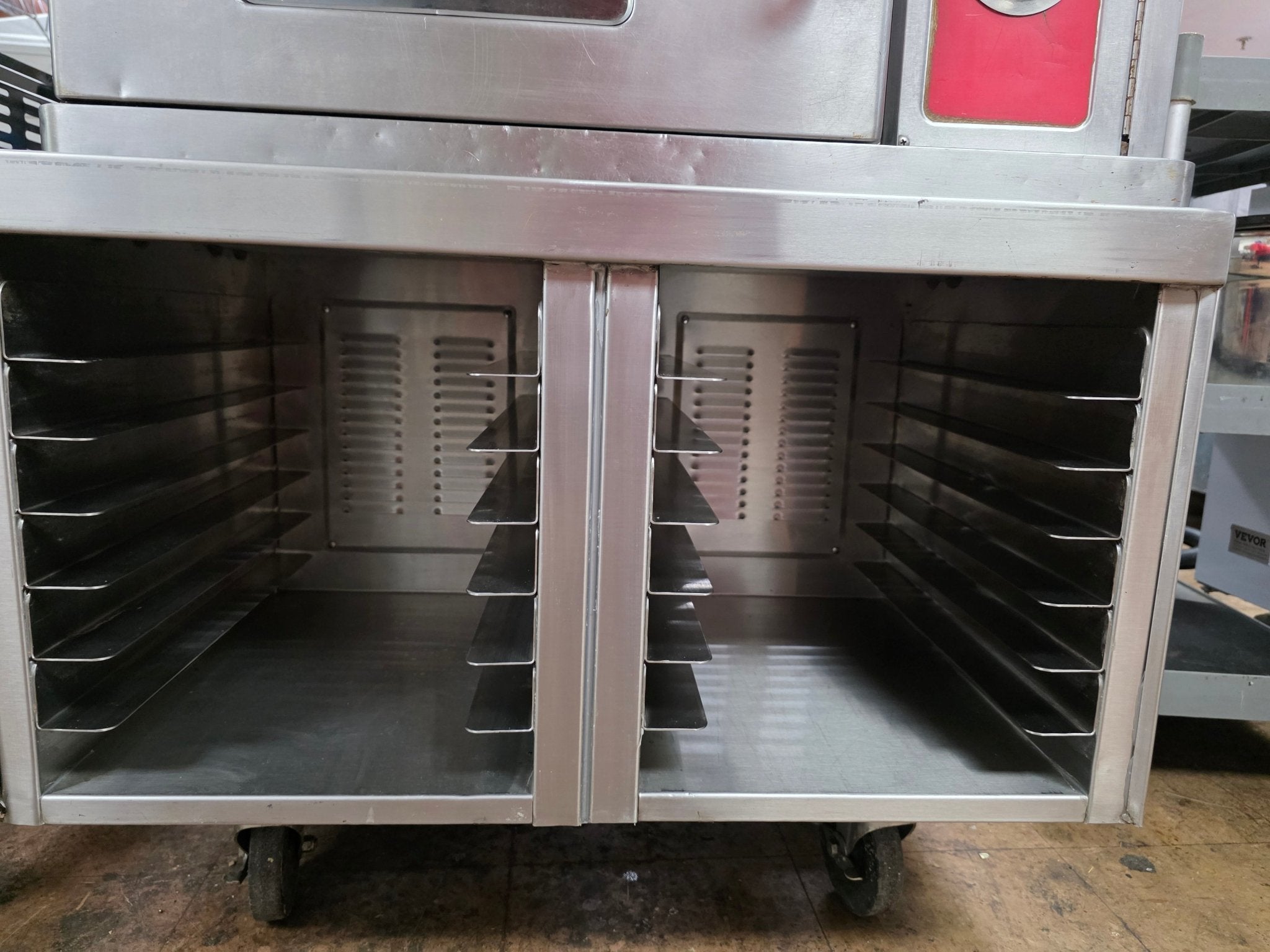 Used Blodgett CTB - 1 Electric 1/2 Size Convection Oven with Stand and Casters 208V JB - Falcon Restaurant Supply - 5