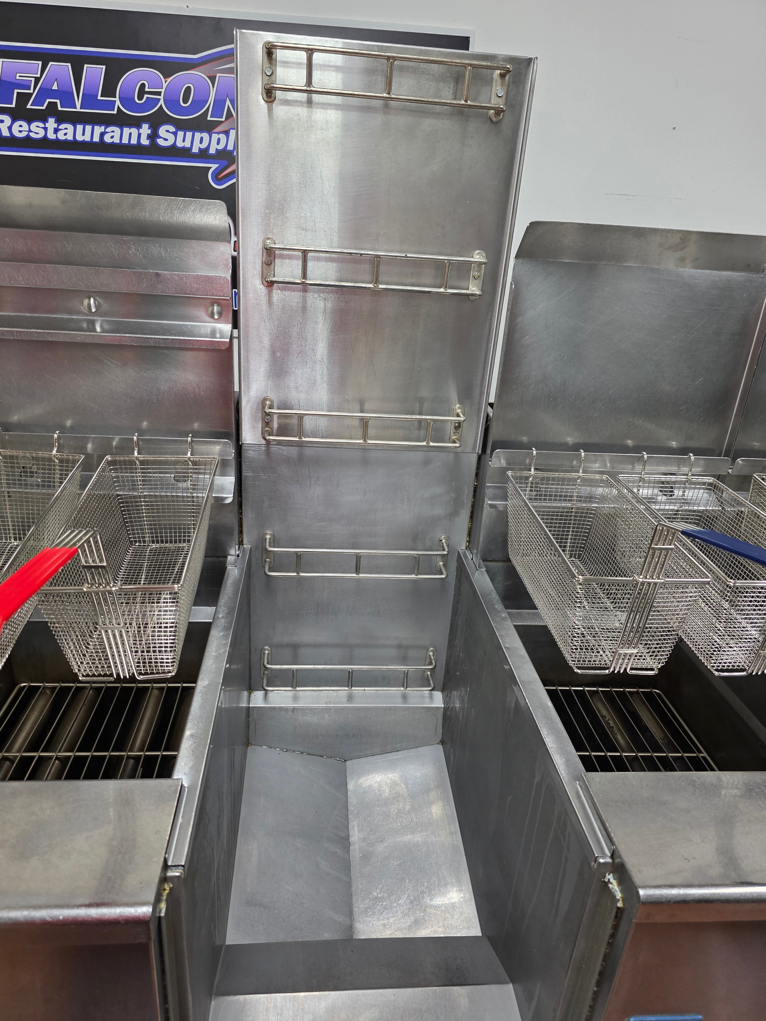 Used 2016 Pitco SGH50-4 Natural Gas Frying Station with Basket Hanger - FG5