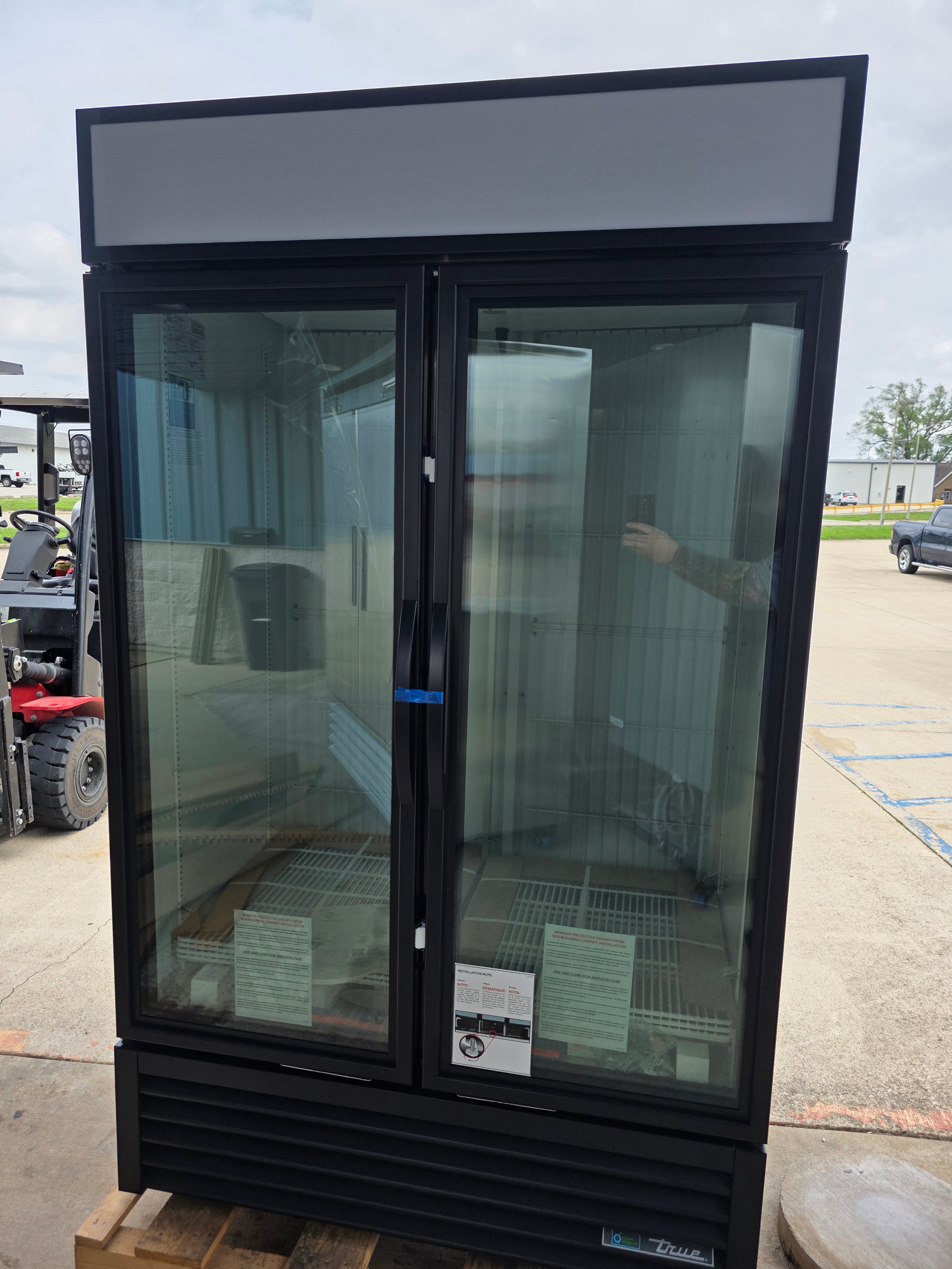 Unused 2021 True GDM-43F-HC~TSL01 Glass Door Merchandiser Freezer with LED Lighting - F1