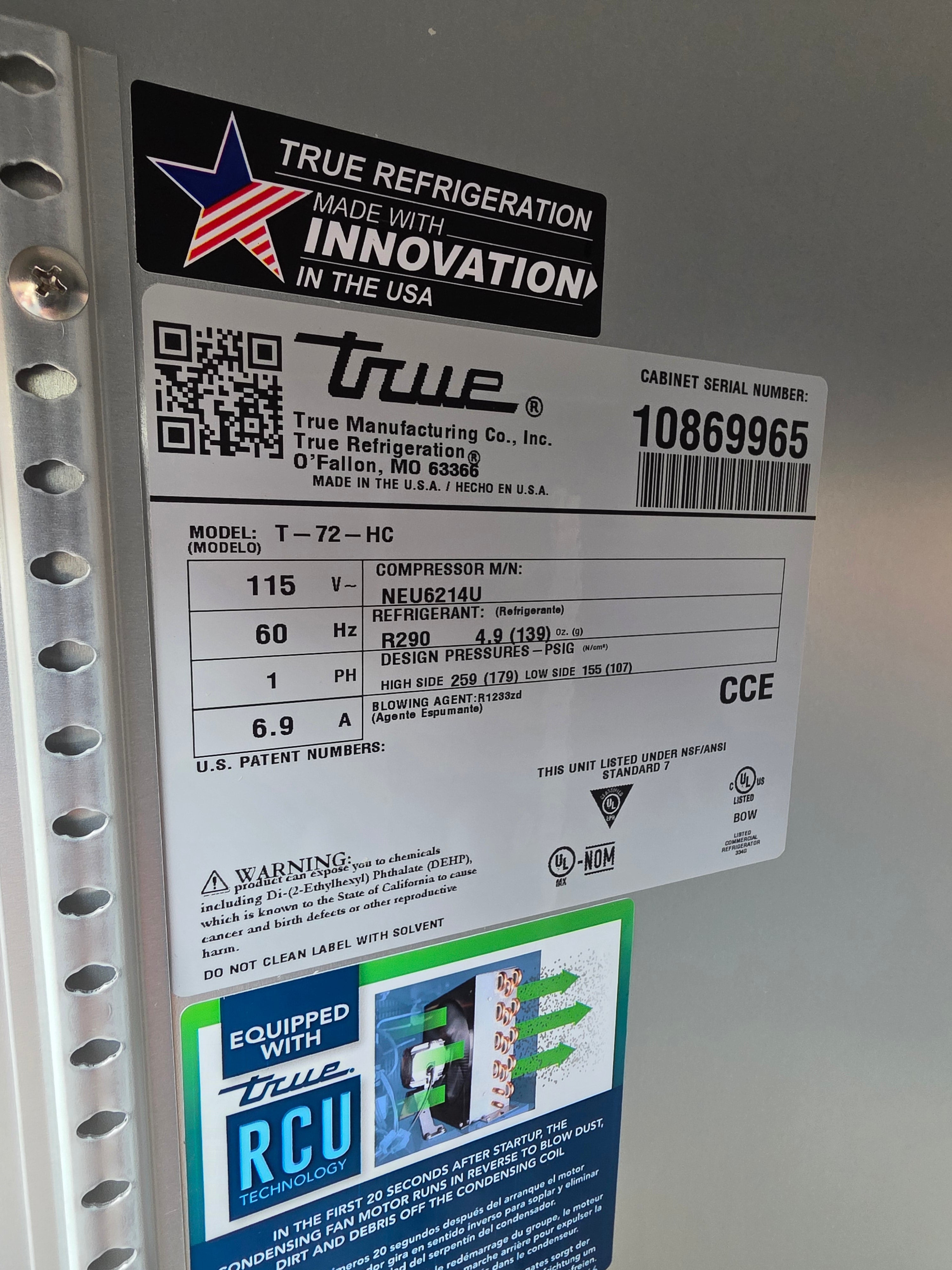 Unused 2025 True T-72-HC Stainless Steel 3 Door Reach-In Refrigerator Cooler T72 - F1
