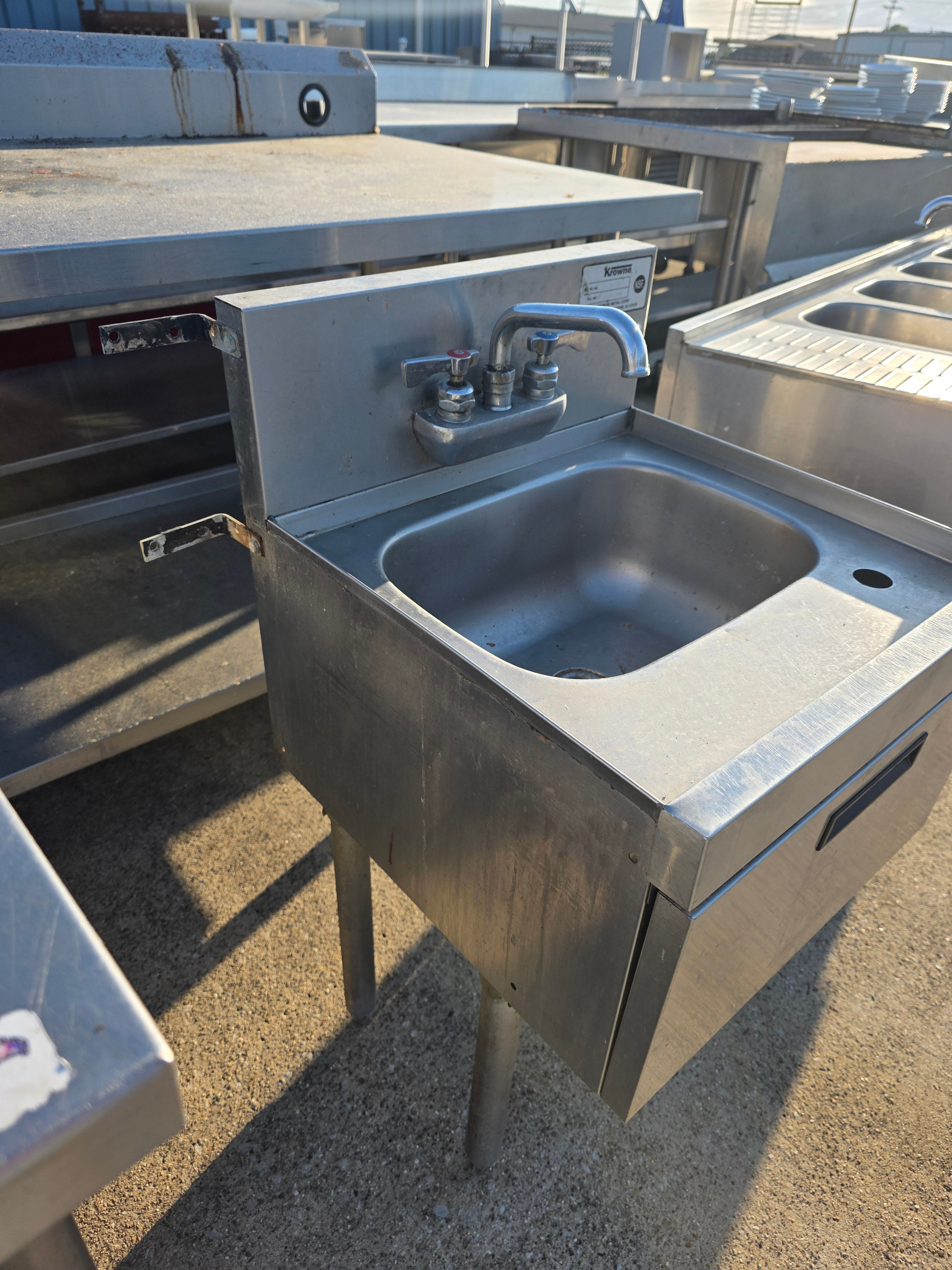 Used Krowne 18"X 19"X 30" 1 Compartment Sink with Faucet - SS361