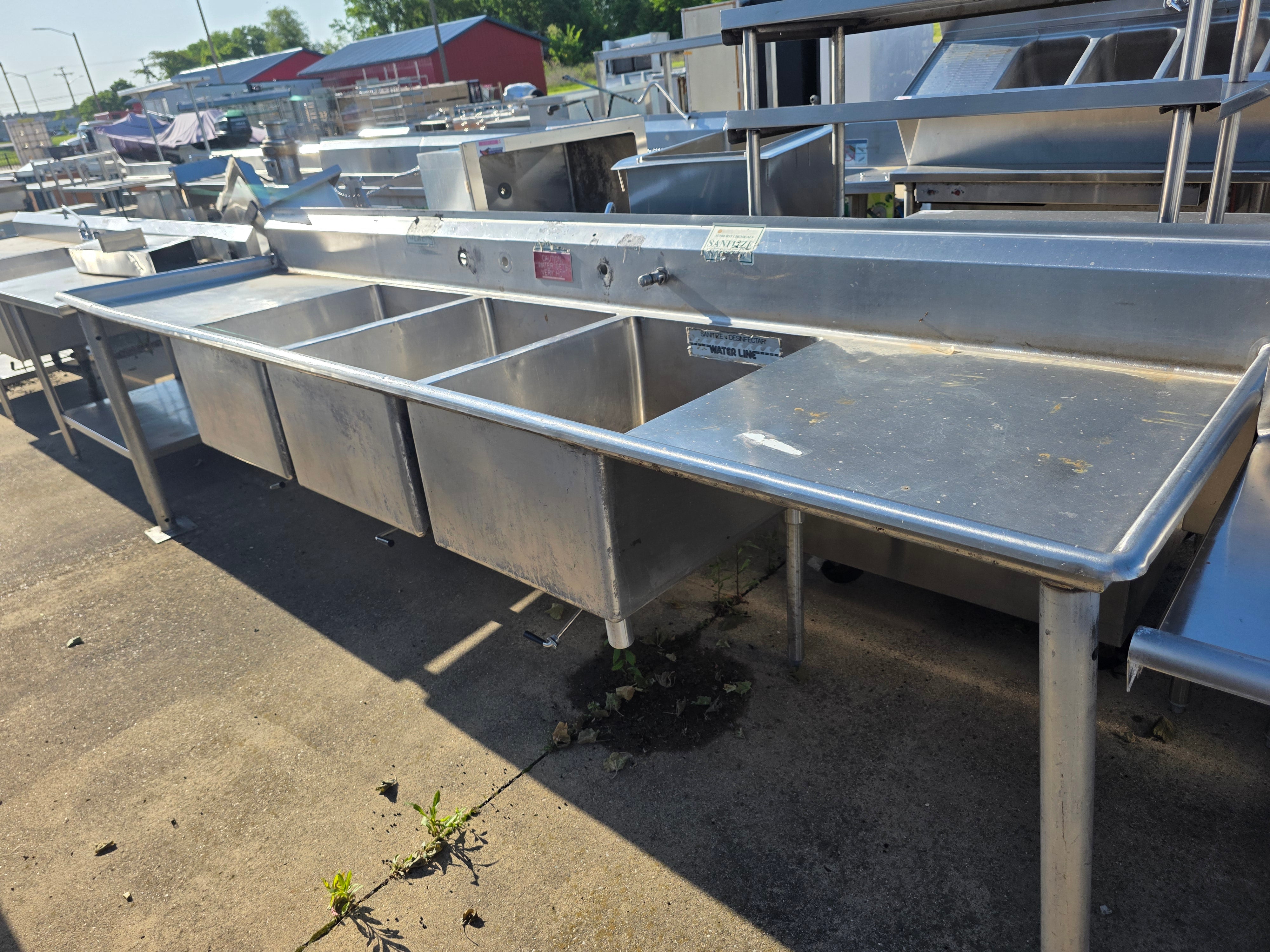Used 133"X 34" Stainless 3 compartment Sink - SS381