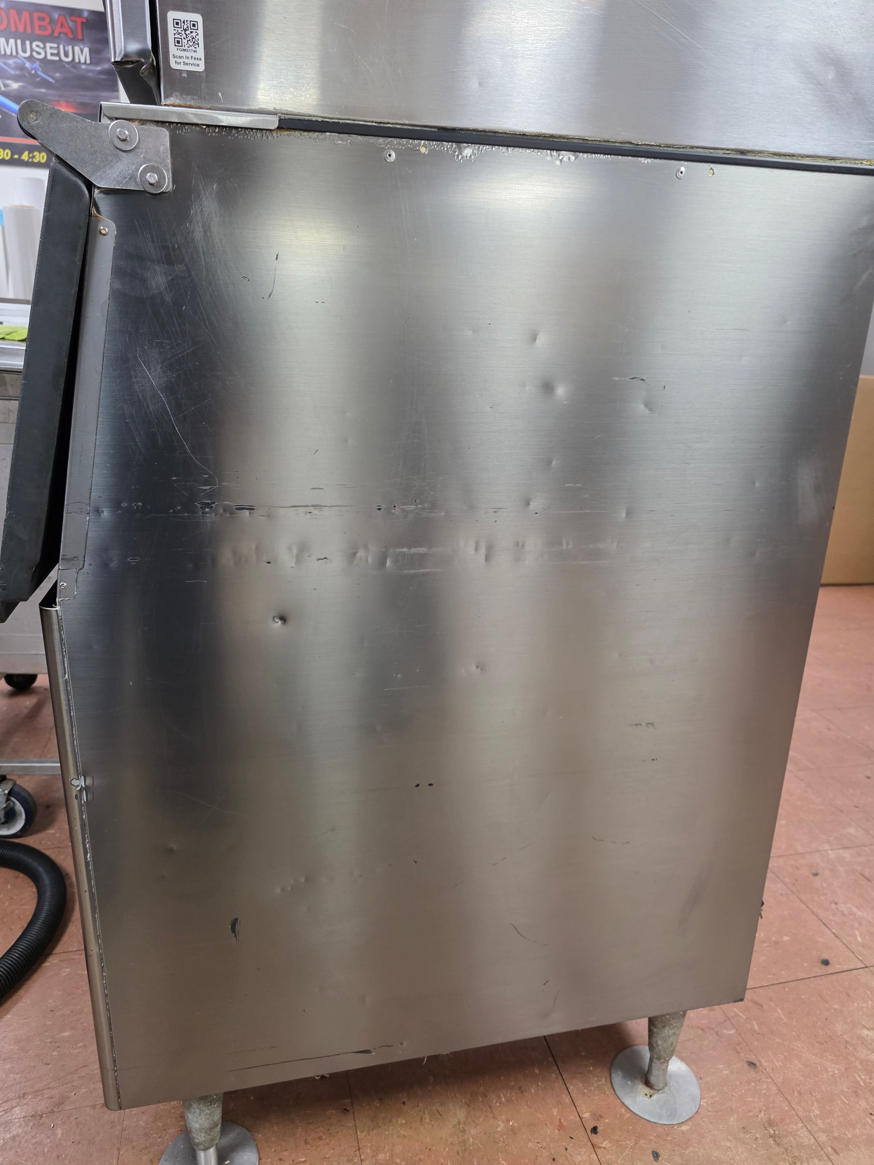 Used Hoshizaki B-300PF 22" Ice Machine Storage Bin 300 lb - FG8