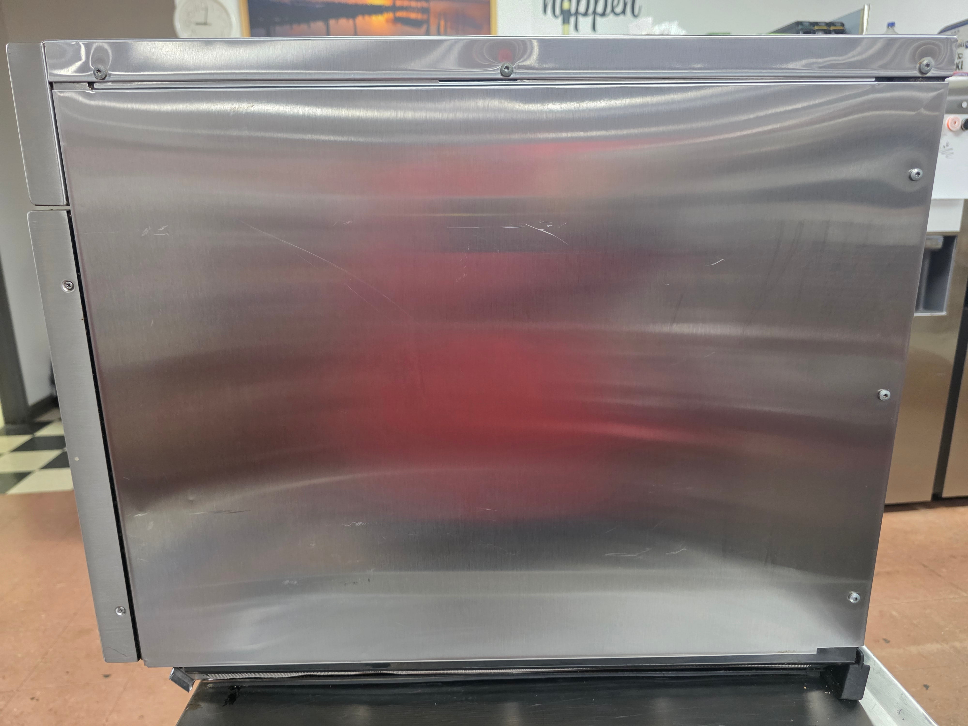Used 2013 Amana Menumaster MXP22QT Accelerated Oven New Mags 220V