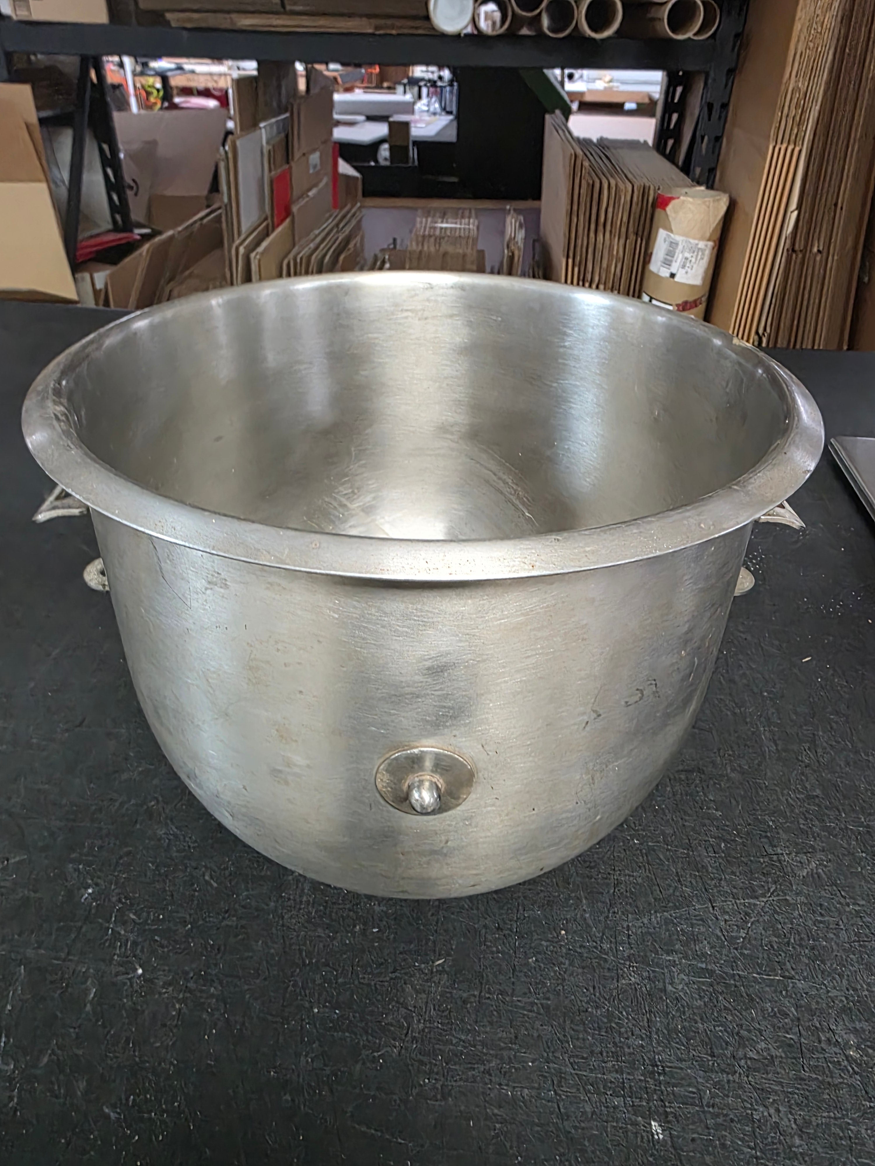 Used Hobart A-200-20 Mixing Bowl for 20Qt Mixer - SU2