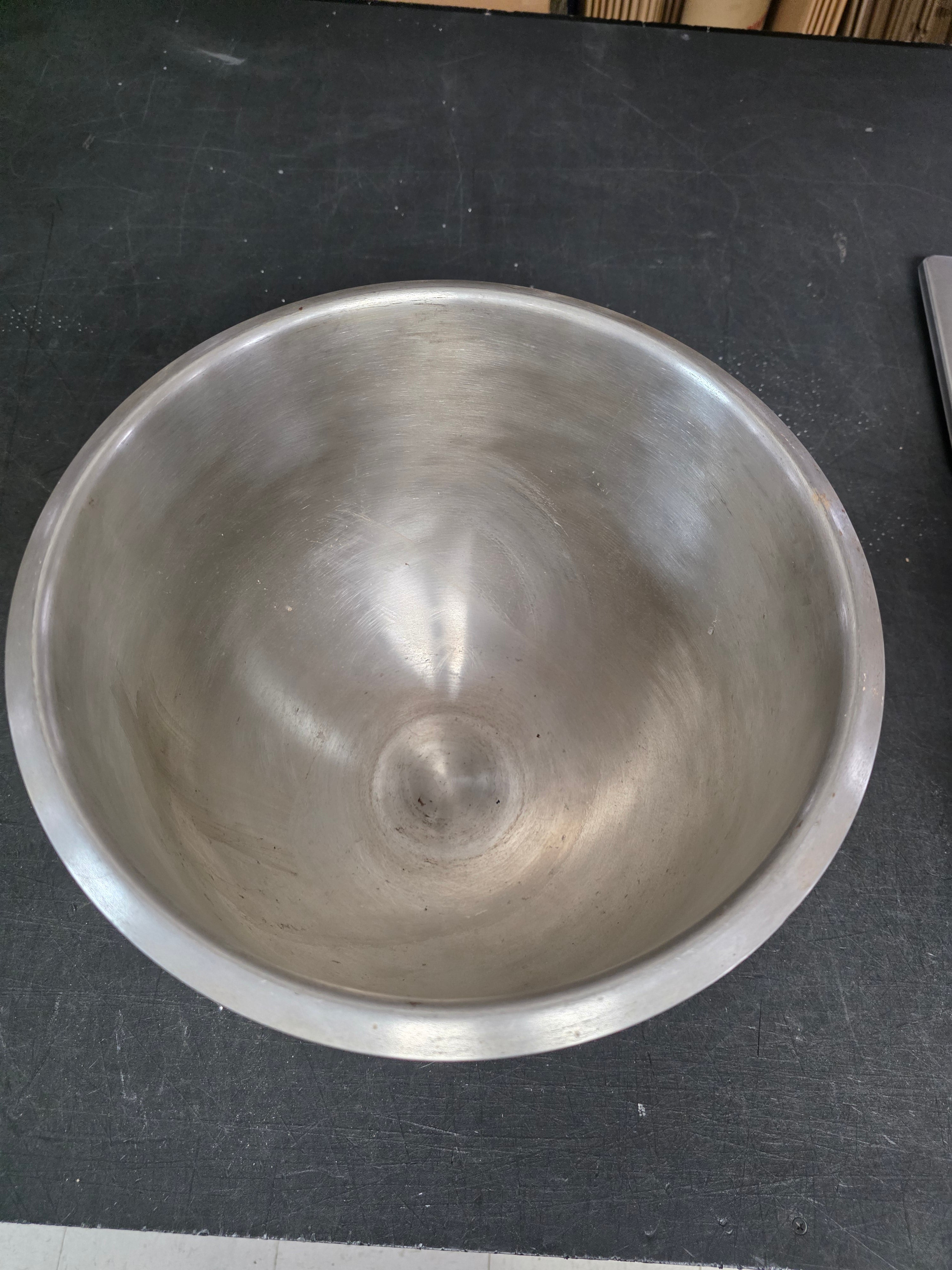 Used Hobart A-200-20 Mixing Bowl for 20Qt Mixer - SU2
