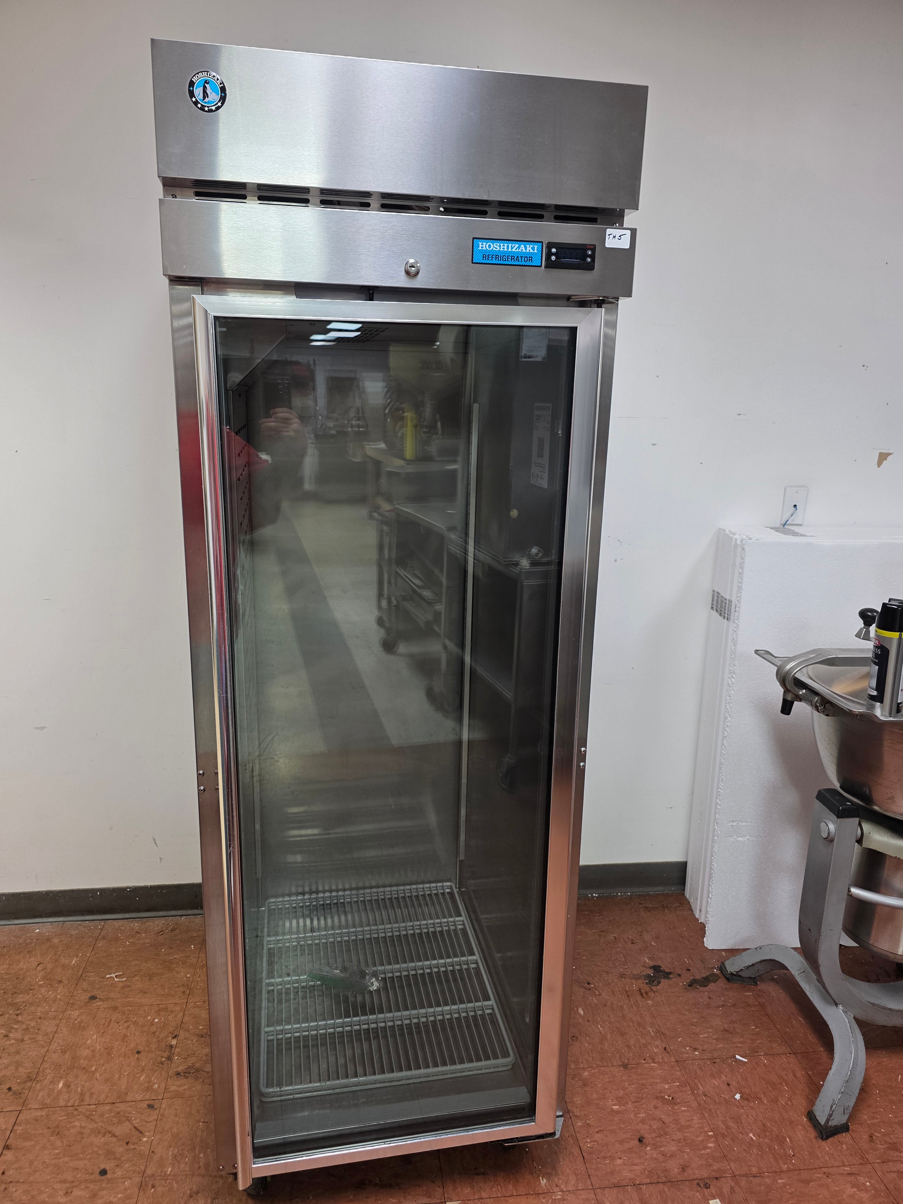 Used 27.5" Hoshizaki R1A-FG One Section Reach In Glass Door Refrigerator 115V - TH5