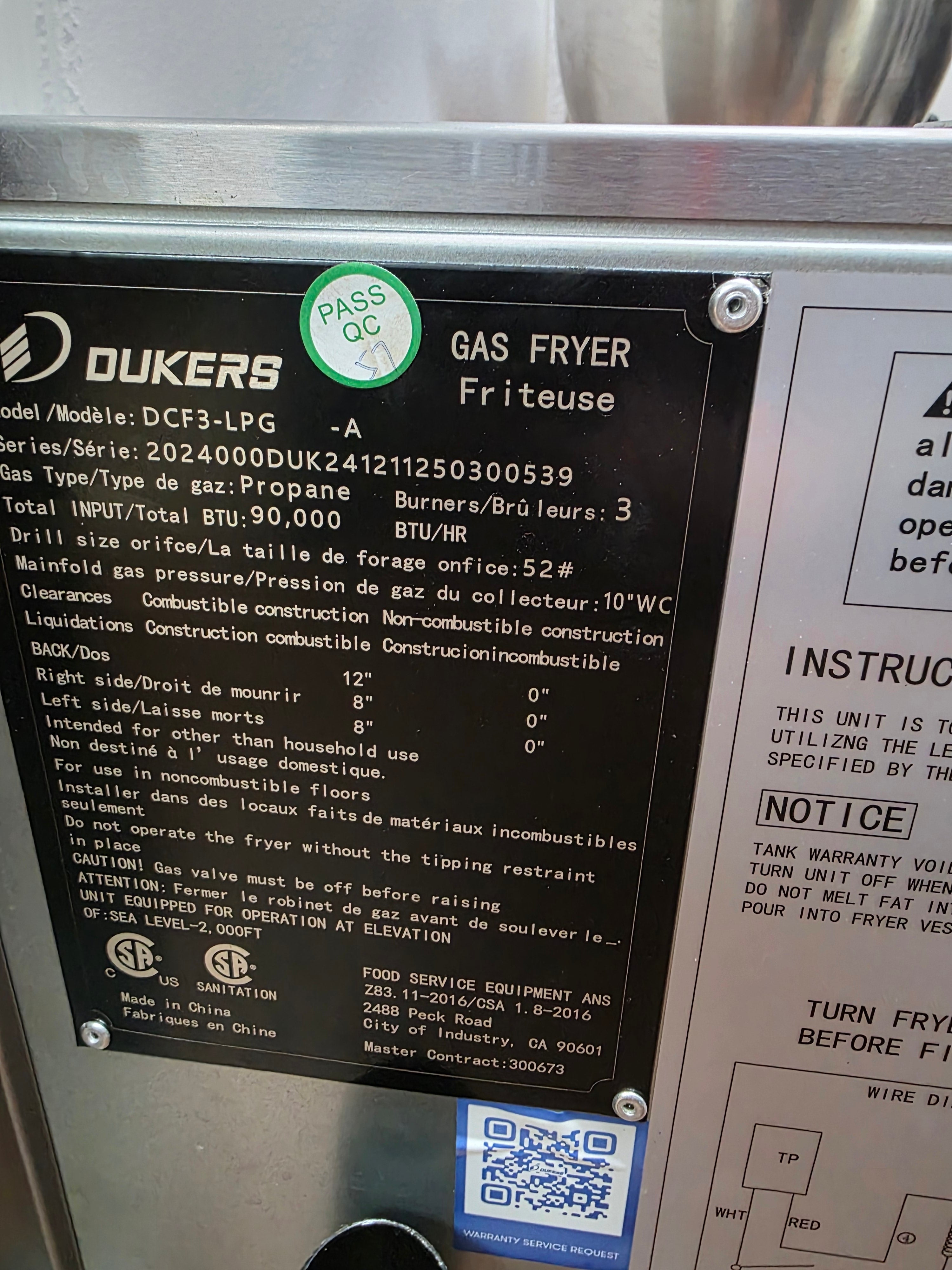 Used Dukers DCF3-LPG LP  Gas Floor Fryer 40lbs 90,000 BTU on Casters