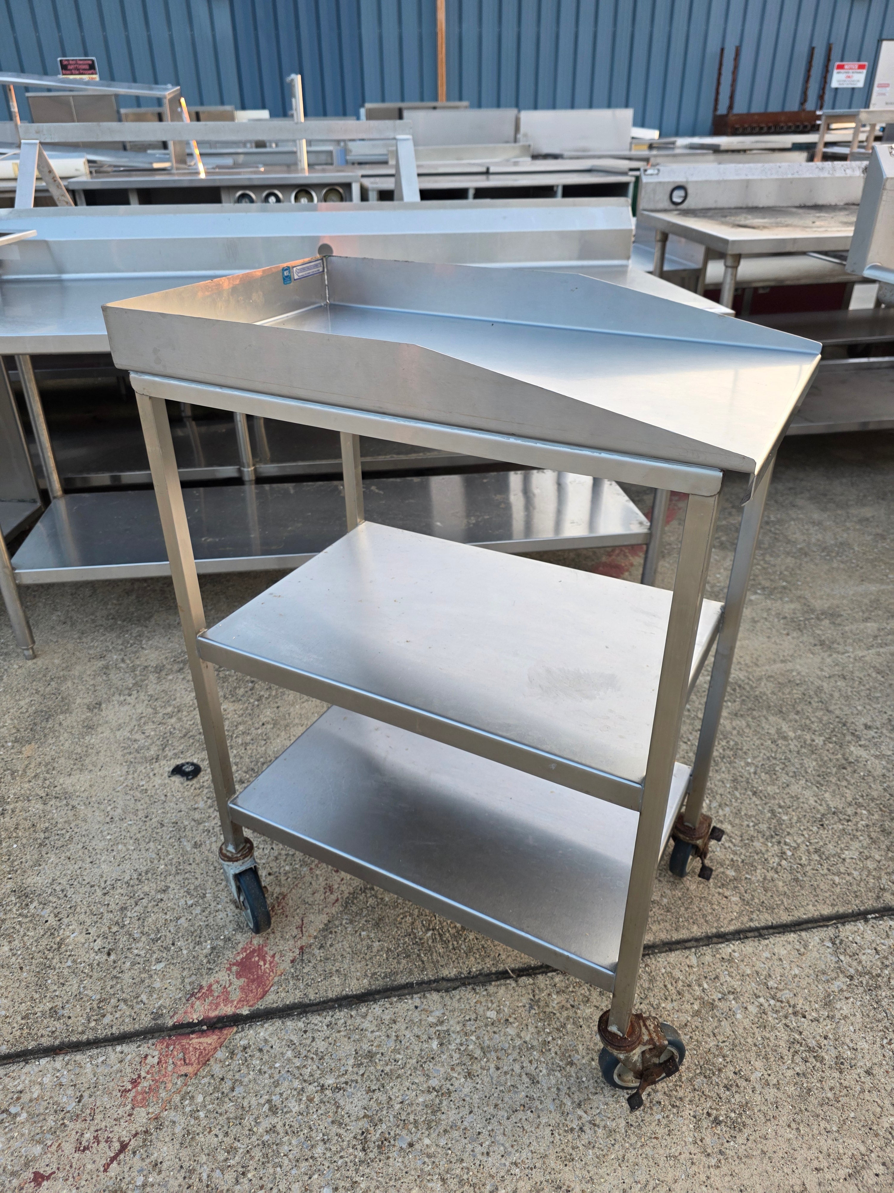 Used 18" X 30" Stainless Steel Equipment Stand with Casters - FG9 - SS402