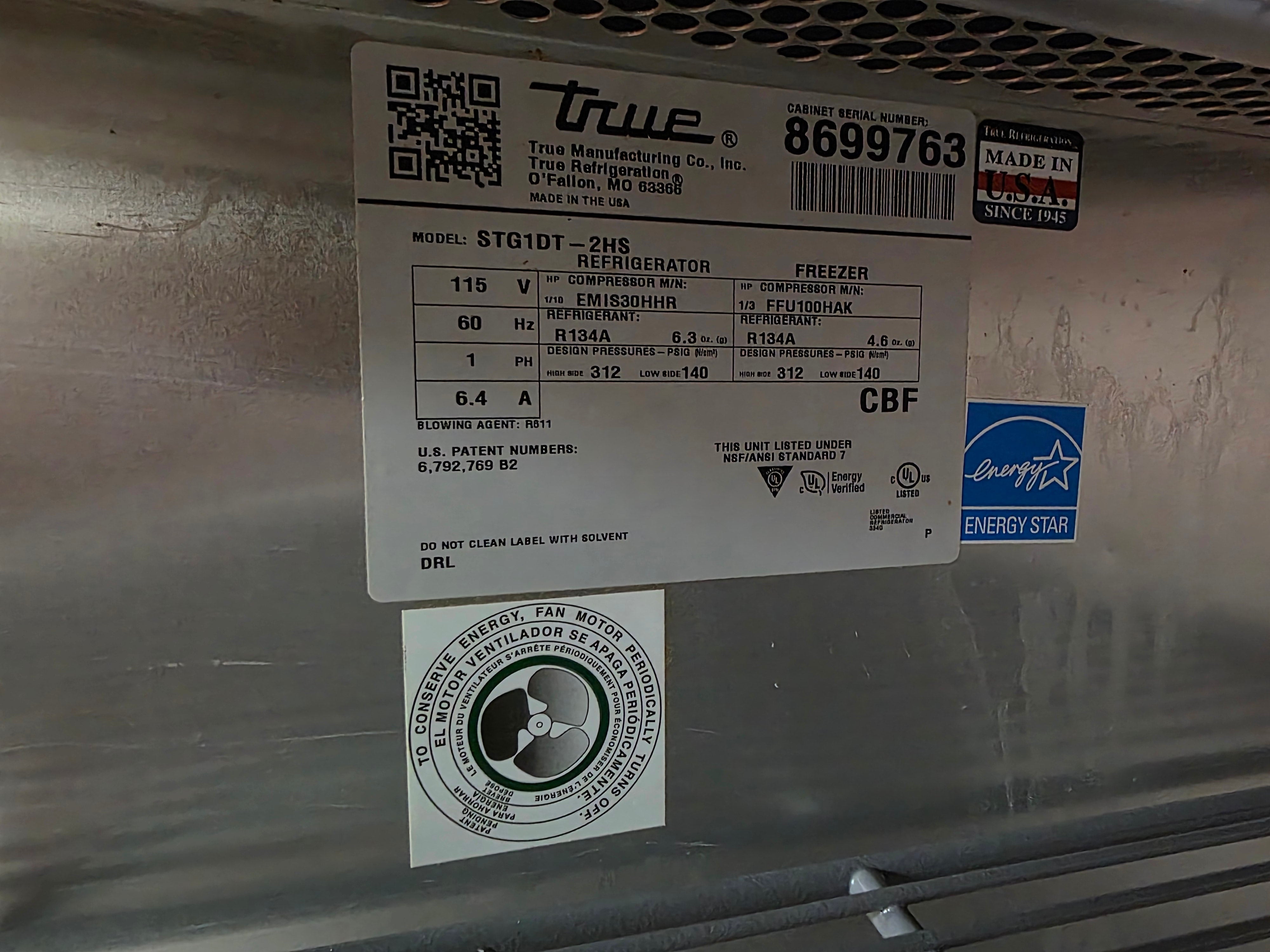 Used 2019 True STG1DT-2HS Half Door Reach-In Combination Refrigerator / Freezer 115V