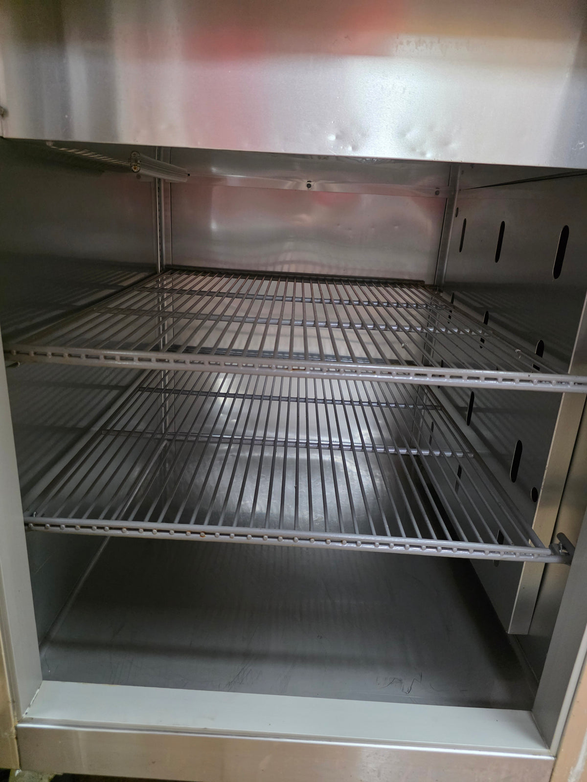Used 2019 True STG1DT-2HS Half Door Reach-In Combination Refrigerator / Freezer 115V