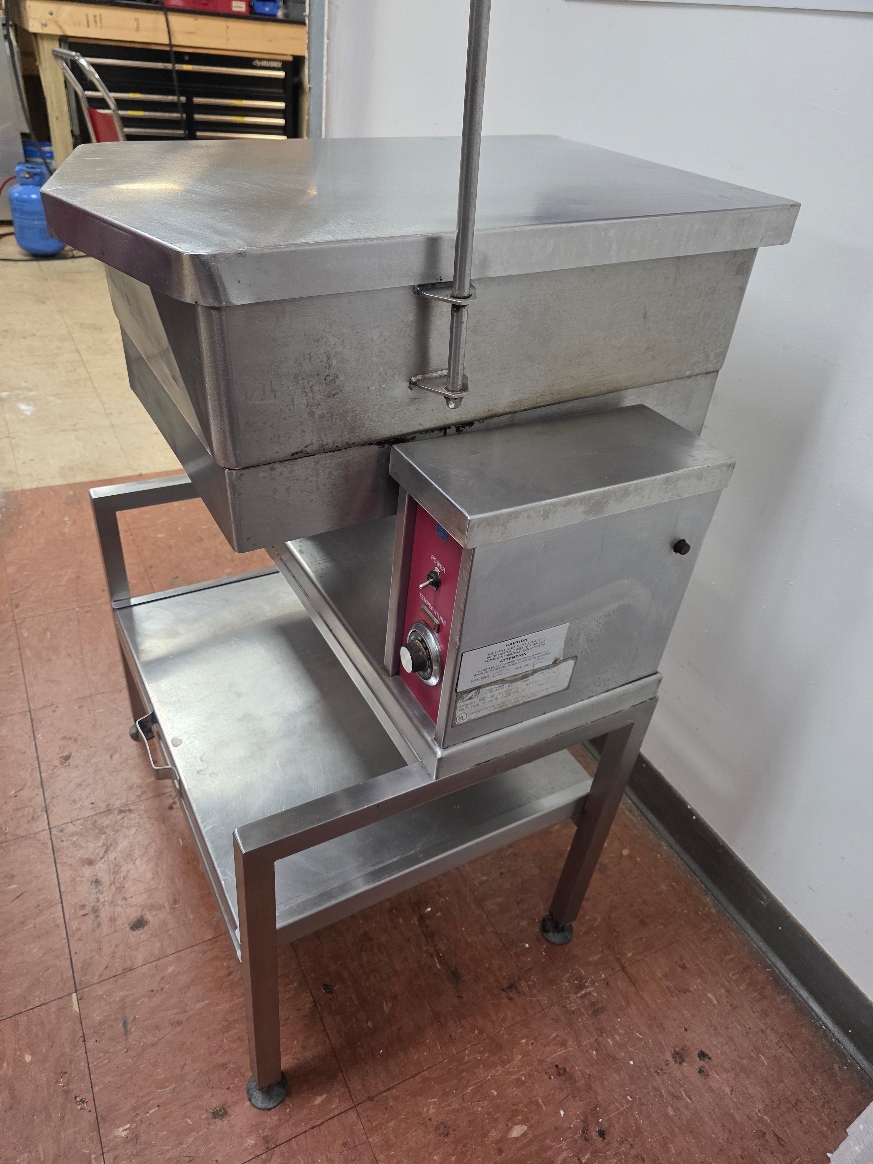 Used 12 Gallon Southbend BECT-12 Electric Tilting Skillet with Lid 208V 3PH