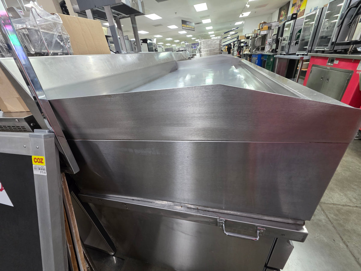 Used 60" MagiKitch'n MKG-60-STL NG Griddle with Solid State Controls - 150,000 BTU - FG7