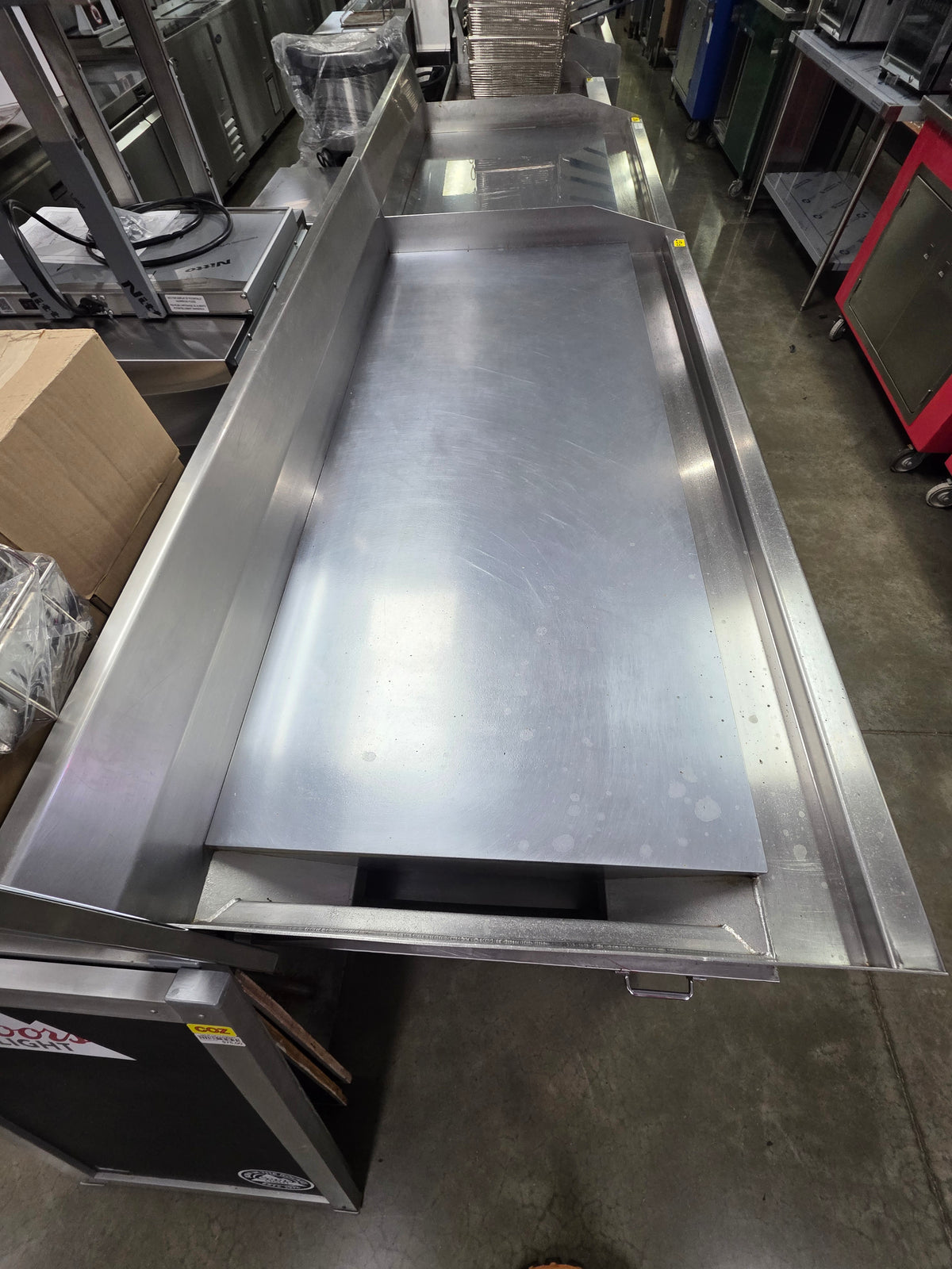 Used 60" MagiKitch'n MKG-60-STL NG Griddle with Solid State Controls - 150,000 BTU - FG7