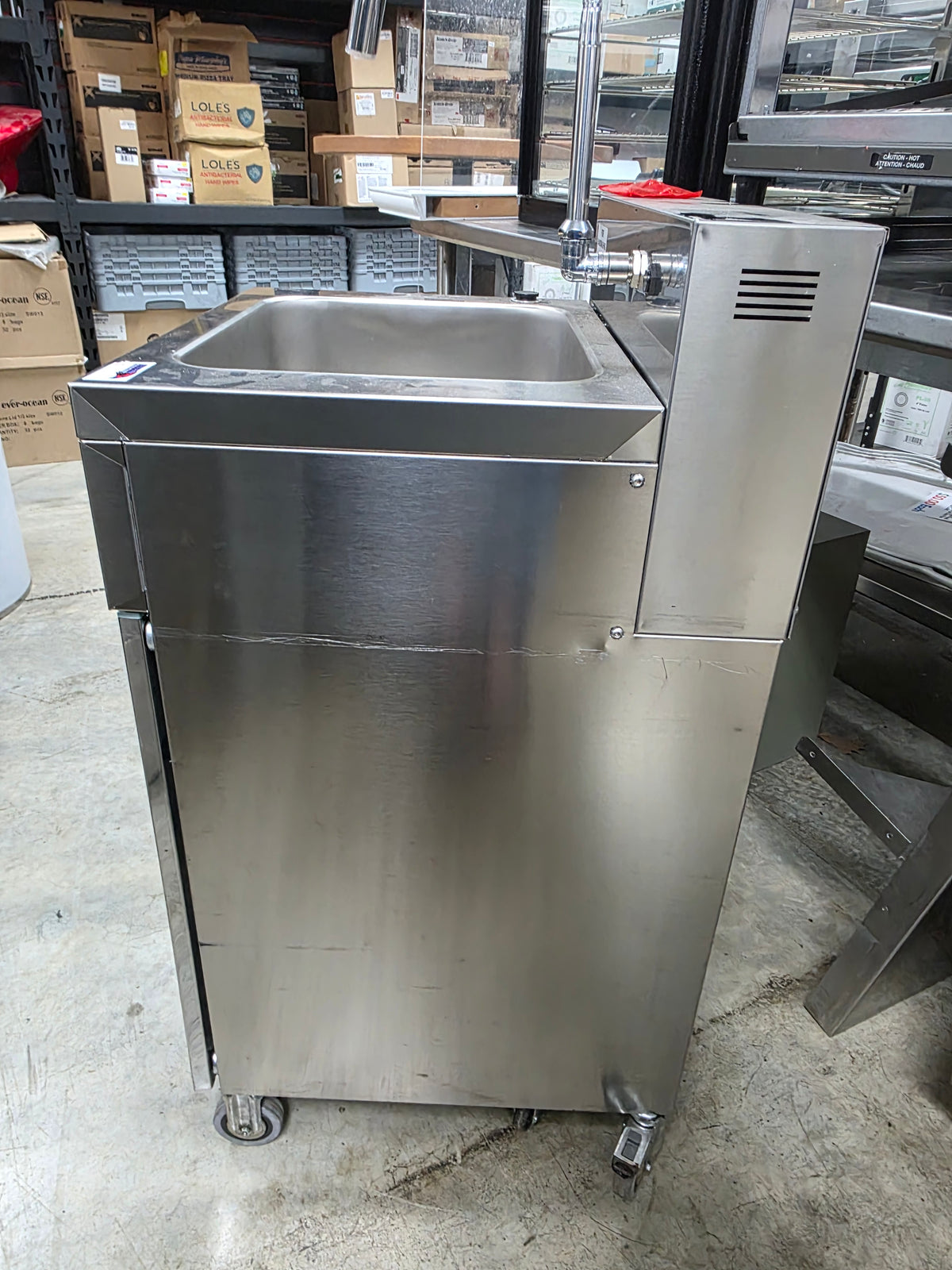 Unused Easy Hardware Hybrid 684 Hands Free Portable Self Contained Hand Sink 24VDC/120VAC