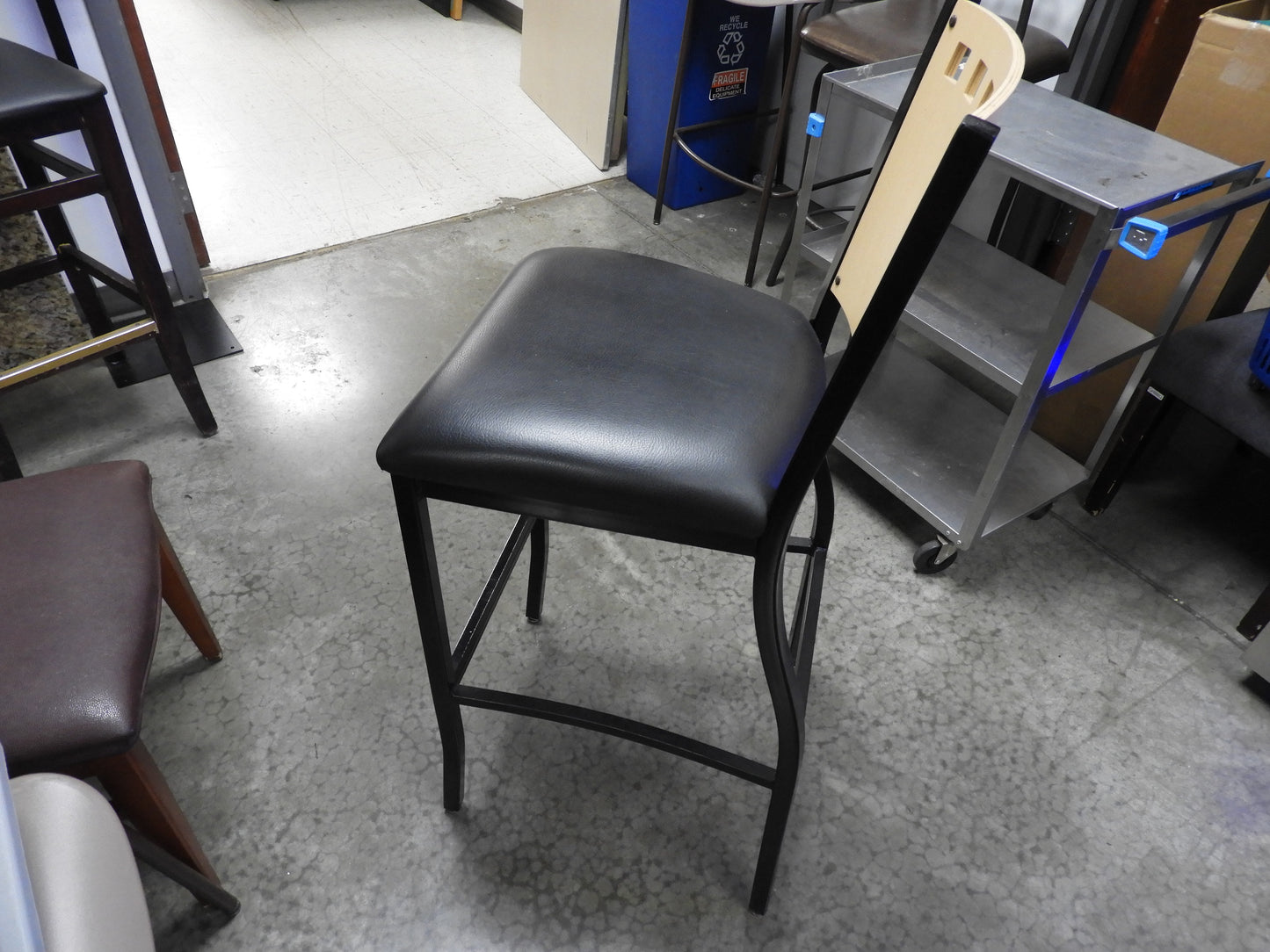 30" Metal Wooden Back Bar Chair