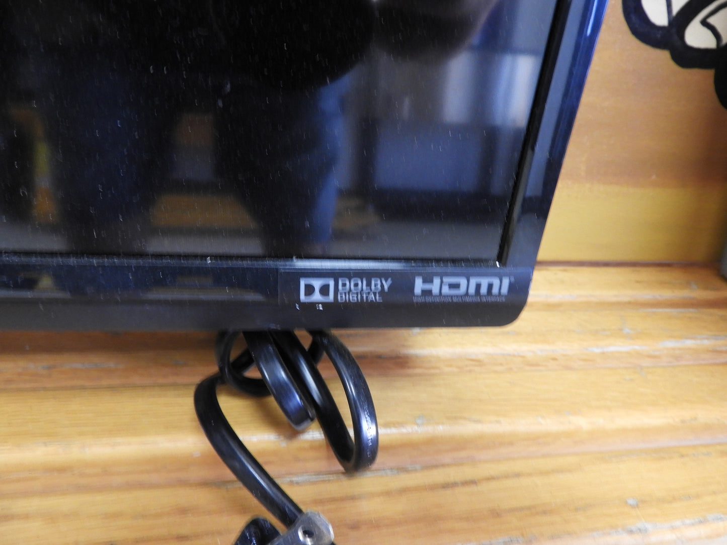 Used Sharp 32" HDMI TV