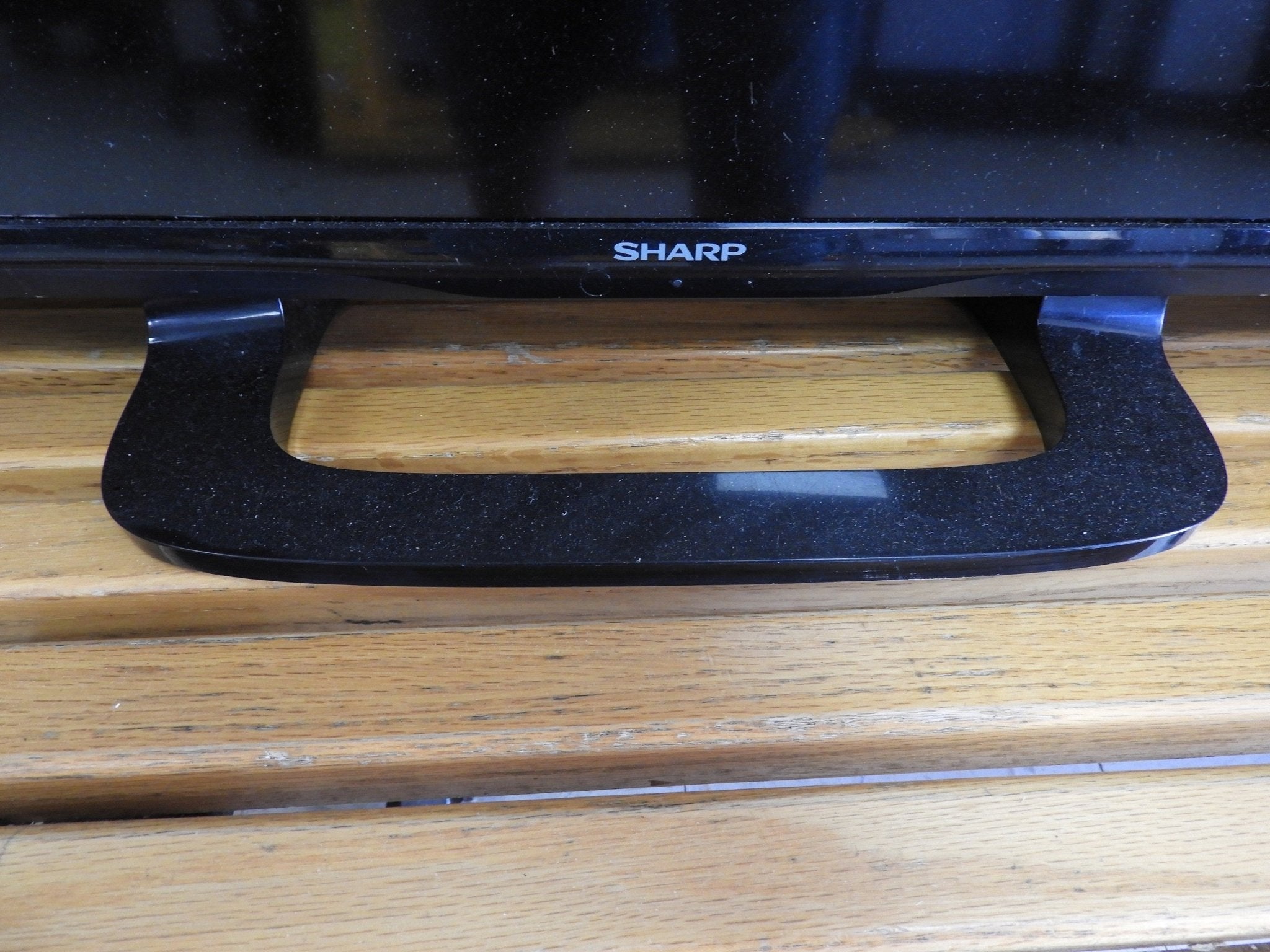 Used Sharp 32" HDMI TV - Falcon Restaurant Supply - 4