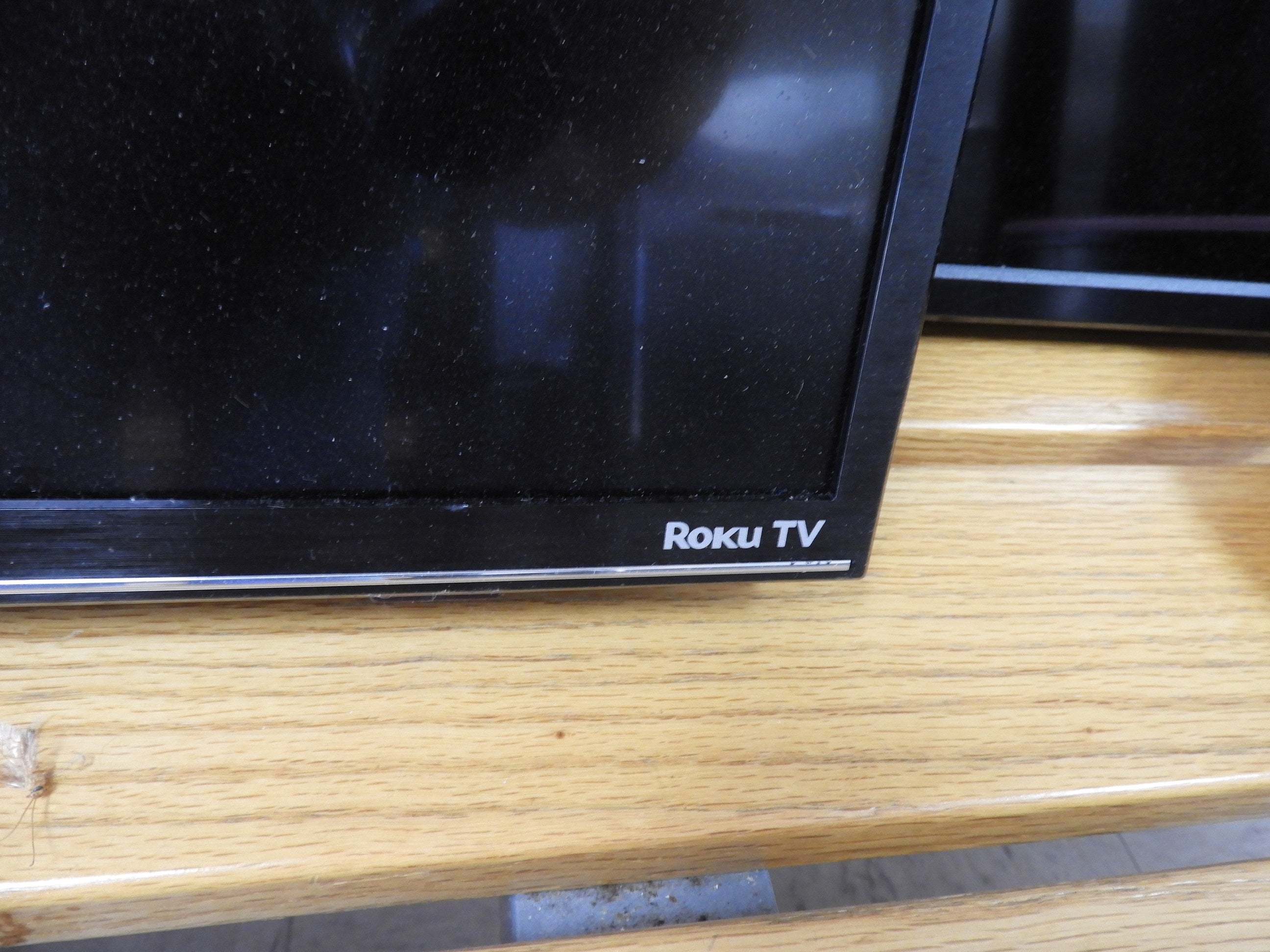 Used 42" Hitachi Roku TV with Wall Mount