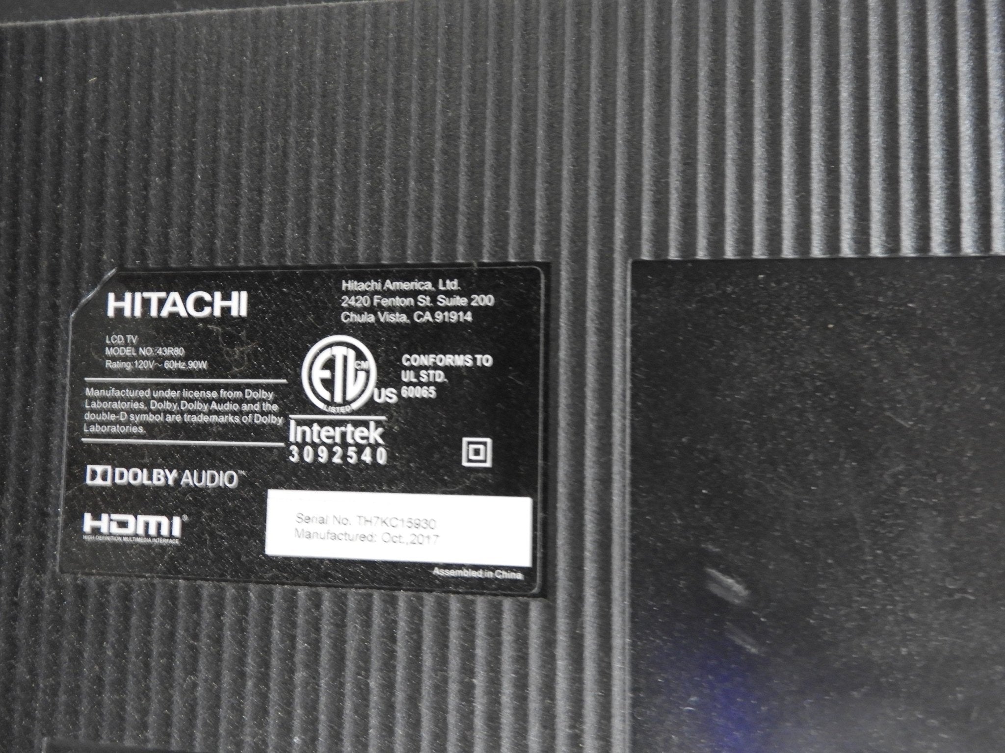 Used Hitachi 43R80 43" 4K Ultra HD LCD TV with Wall Mount - Falcon Restaurant Supply - 3