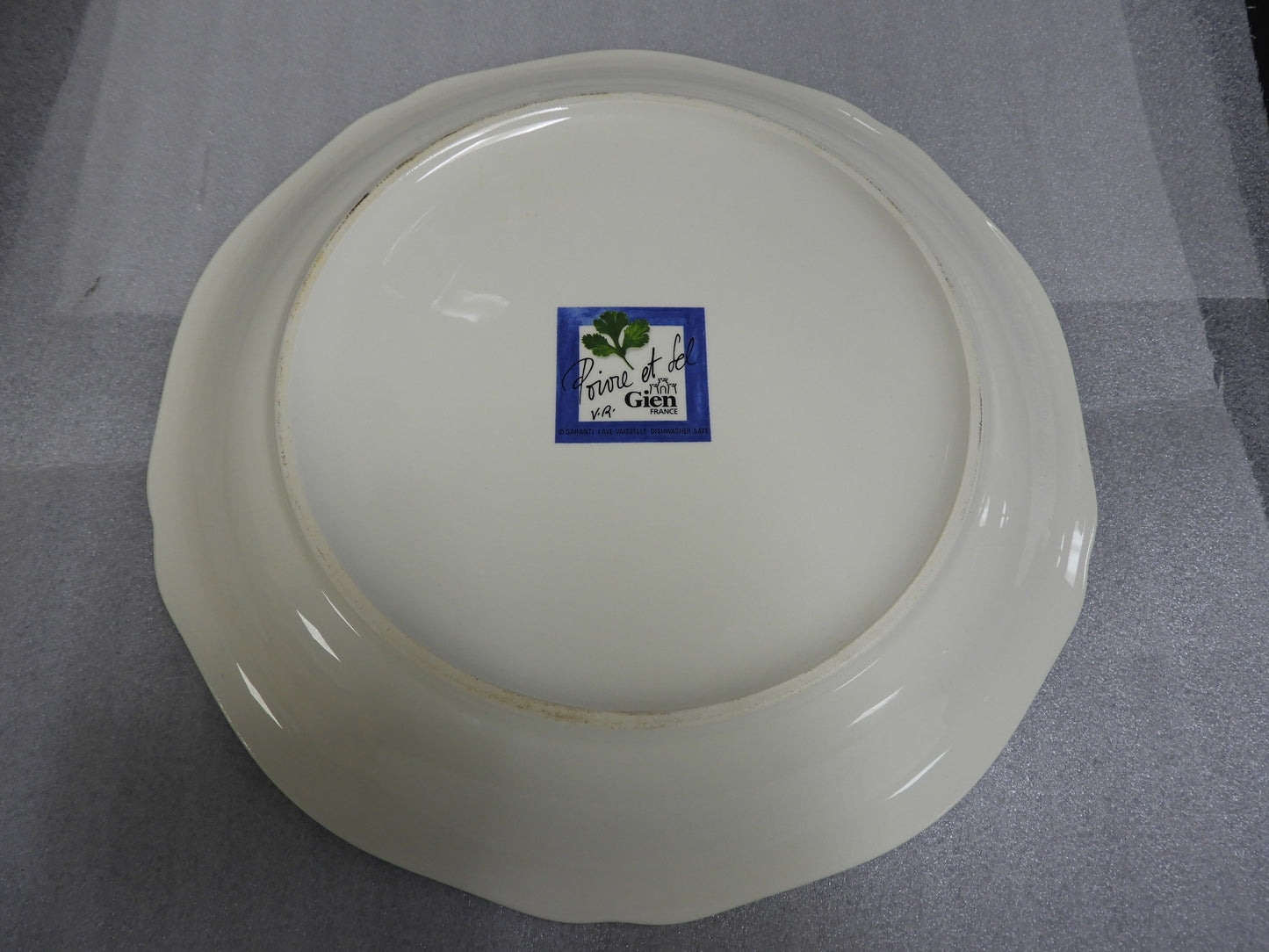 Used GIEN FRANCE Porcelain Poivre et Sel 12" Dining Plate