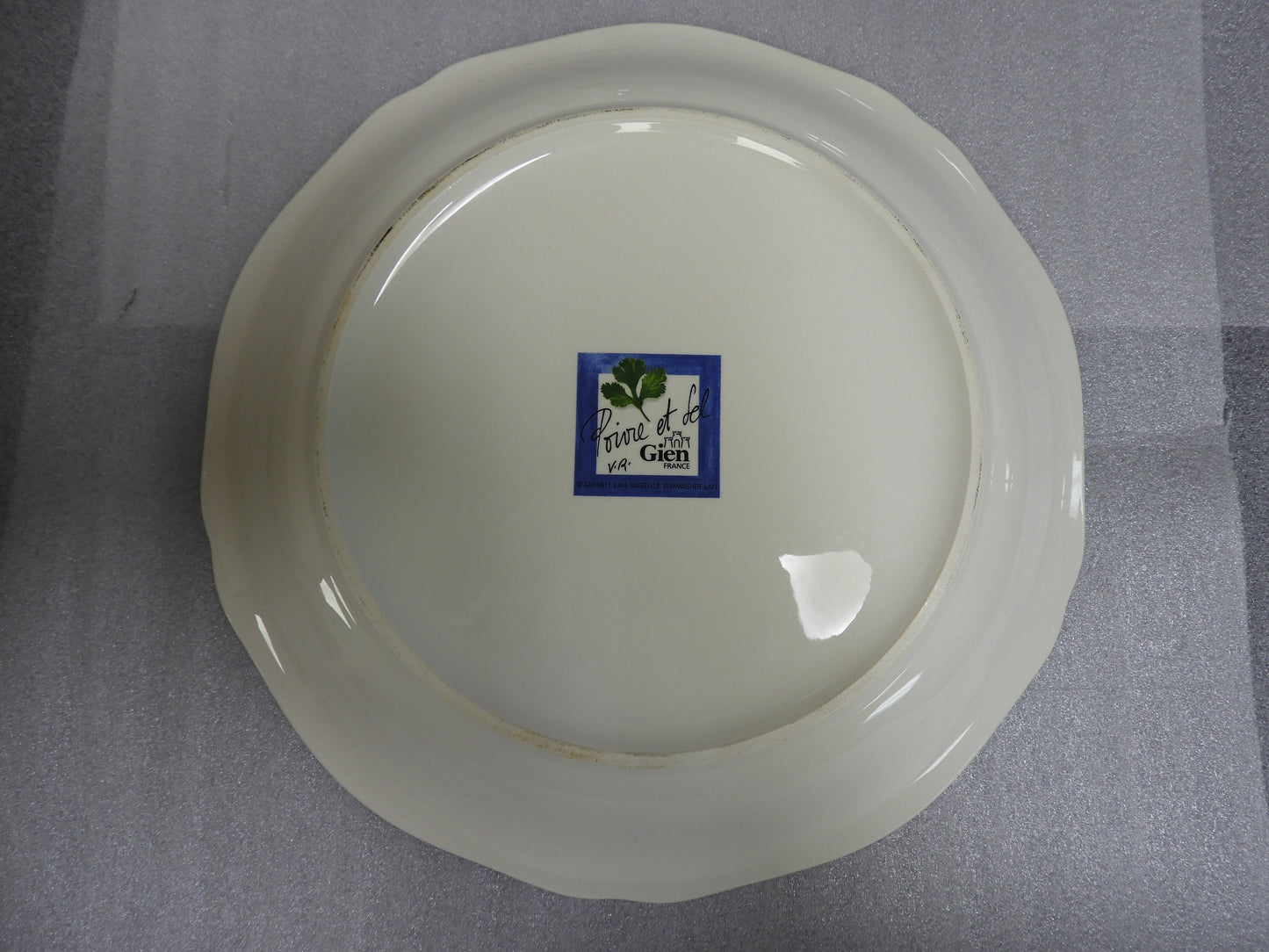 Used GIEN FRANCE Porcelain Poivre et Sel 12" Dining Plate