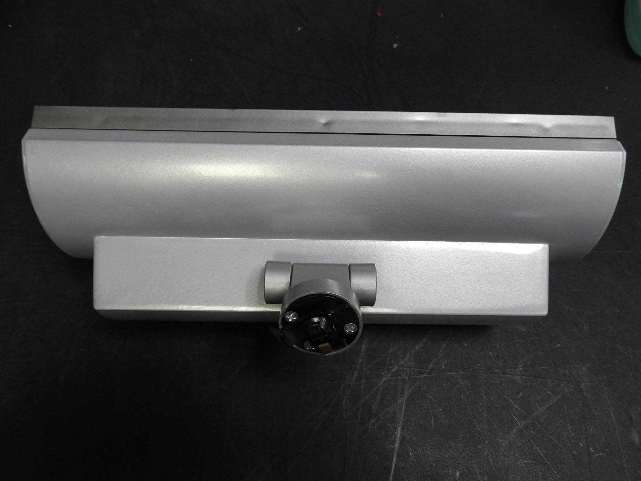 Used Lightolier 8276E Gray Track Florescent Light with Bulbs - Falcon Restaurant Supply - 5