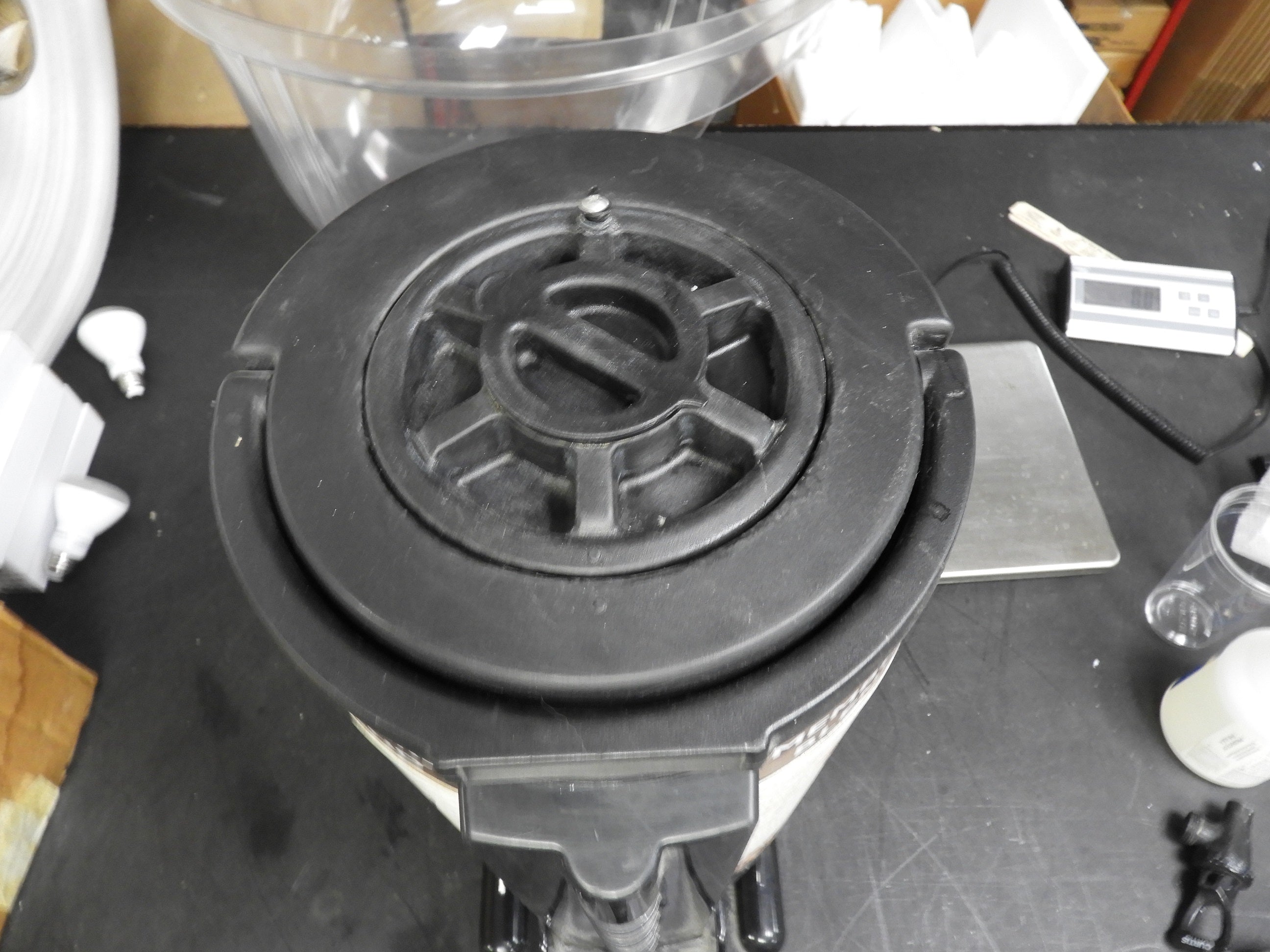 Used Curtis 1.5 Gallon Thermal Coffee Server with Base - Falcon Restaurant Supply - 2